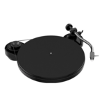Pro-Ject Pro-Ject RPM 1 Carbon with Ortofon 2M Red cartridge