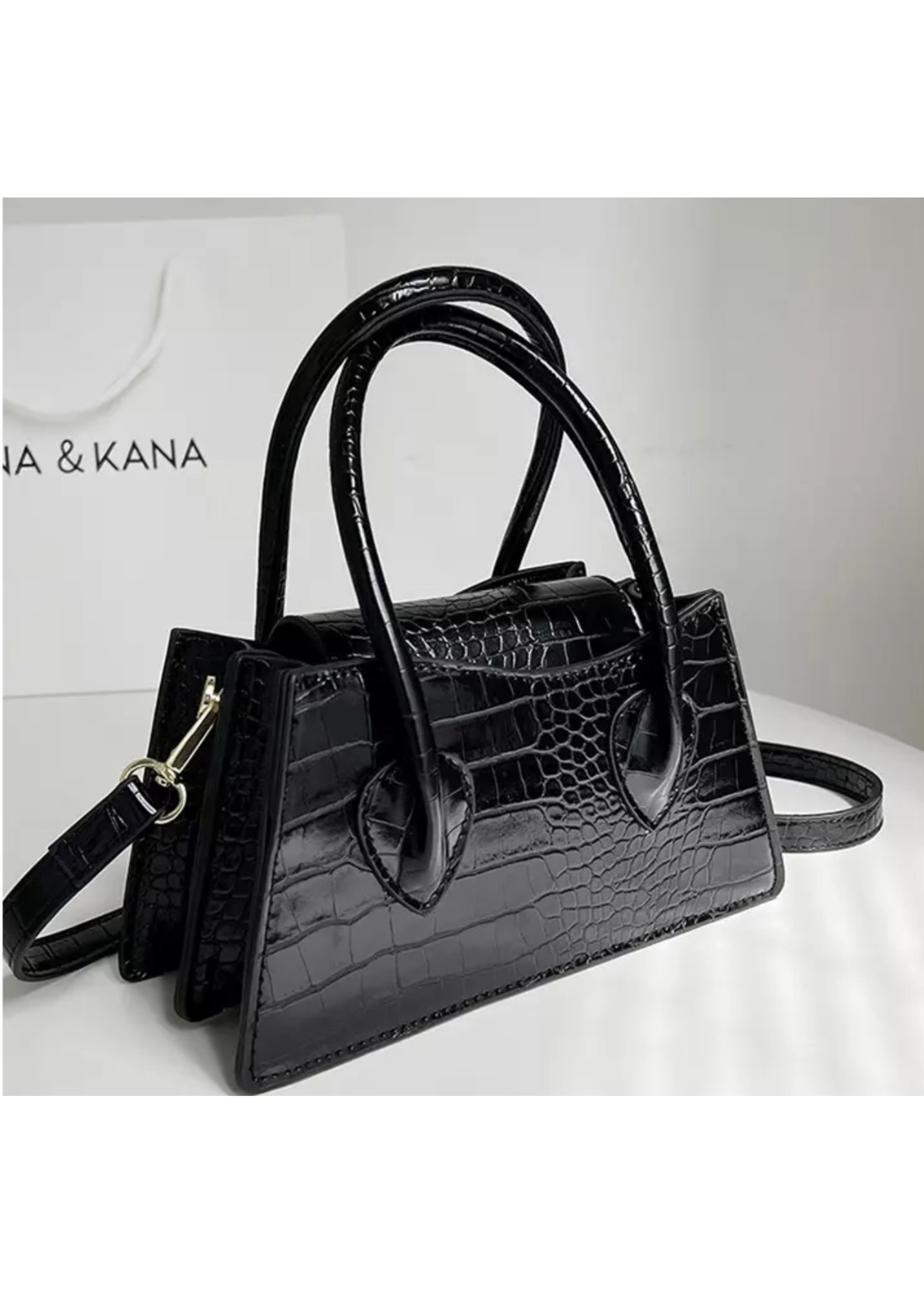 Faux leather Rivet Handbag (Black)