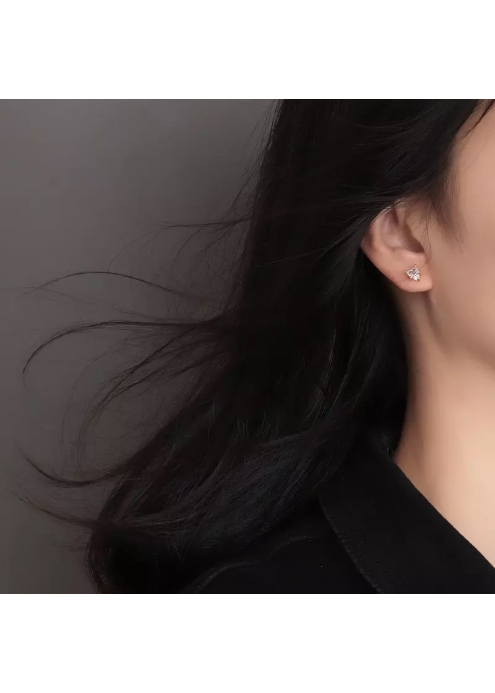 Square studded zirconia earrings