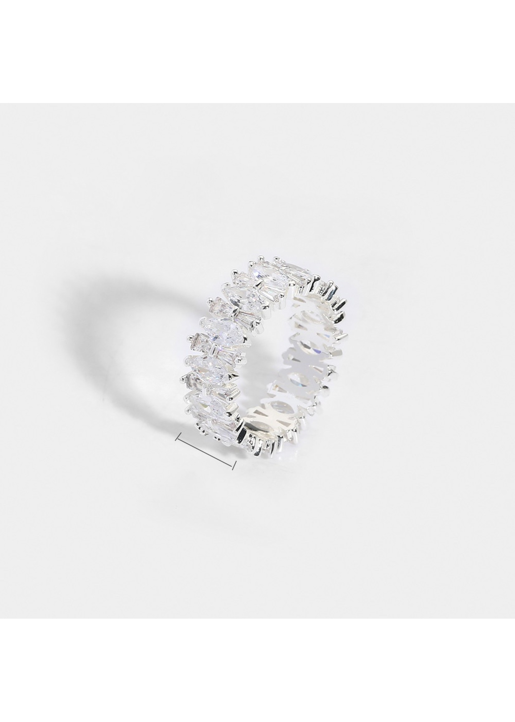 Baguette zirconia silver strip ring