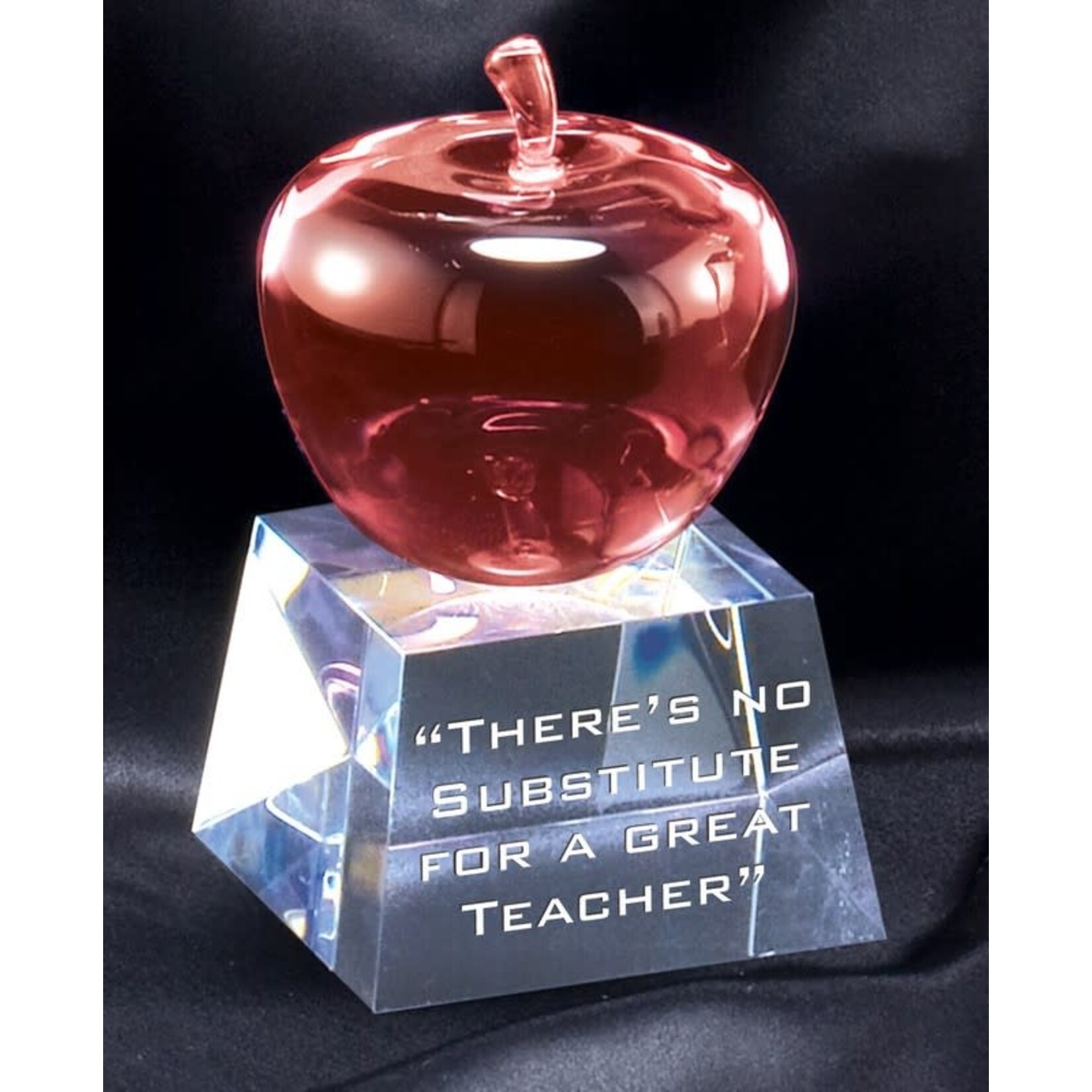 Marco CRY189 crystal apple inlcudes engraving
