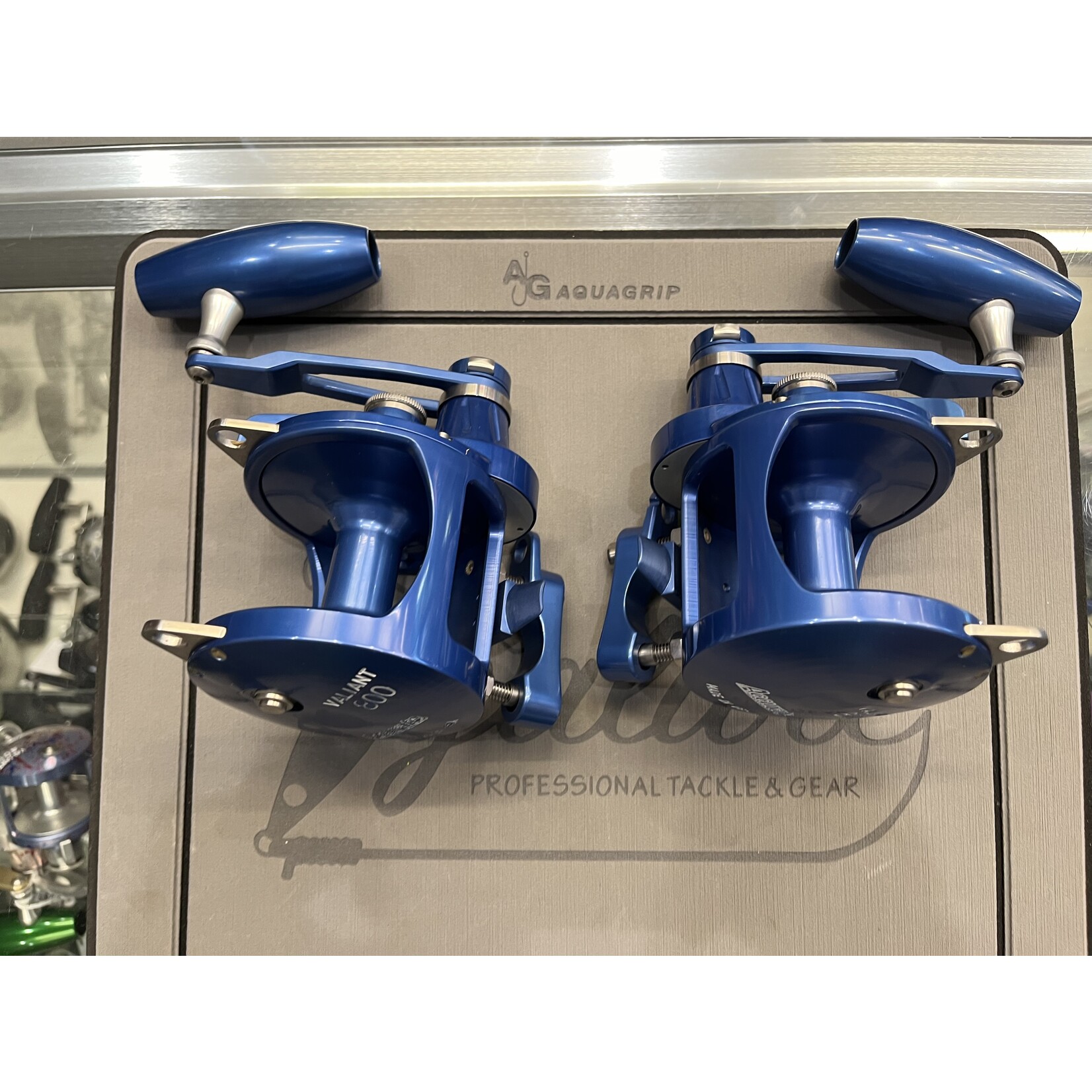 Accurate Accurate Valiant BV2 Custom Blue