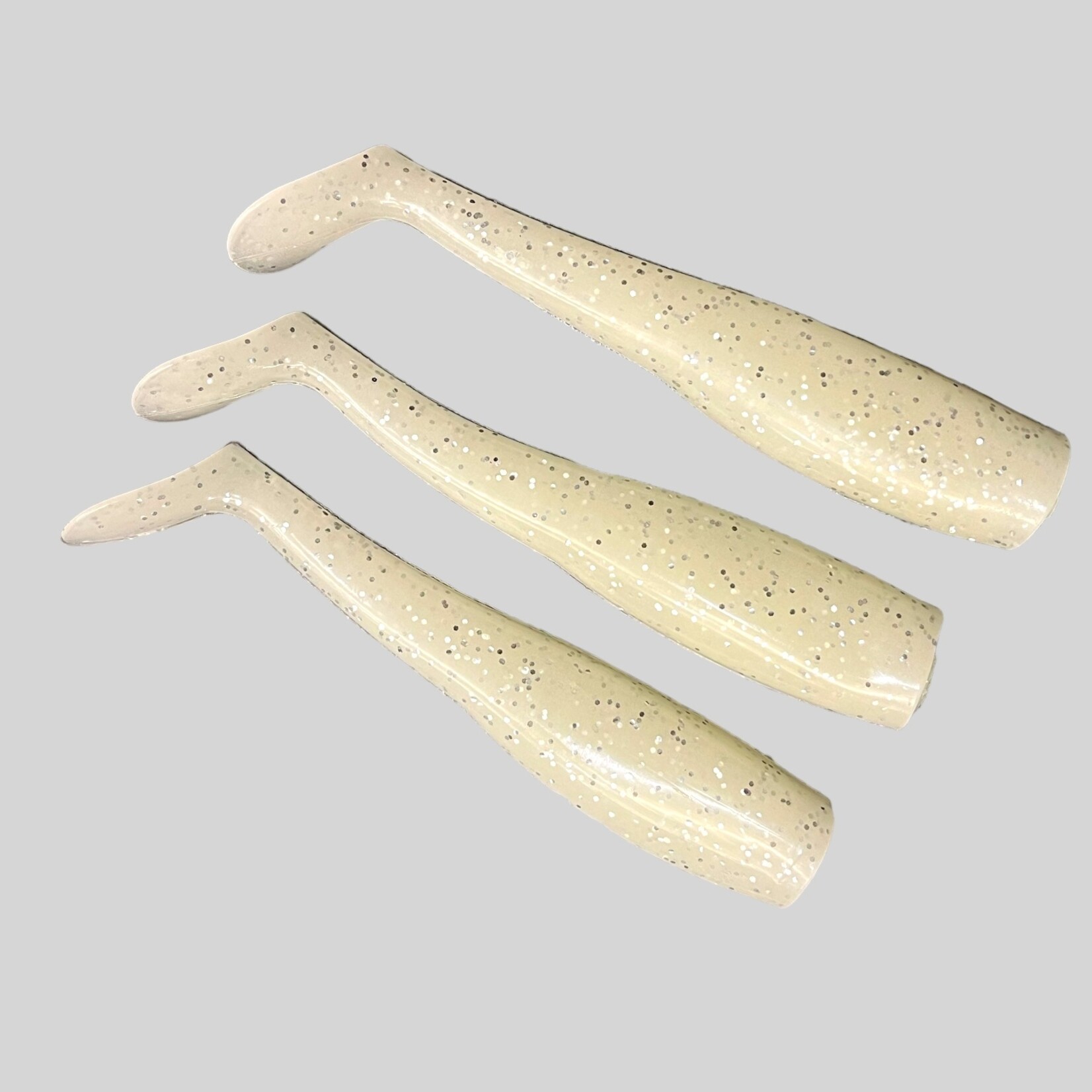 thumbnail image 2 of Al Gags Whip It Fish Pearl White 6.3oz – 1 Head / 2 Tails, Fishing Lure 2 of 5