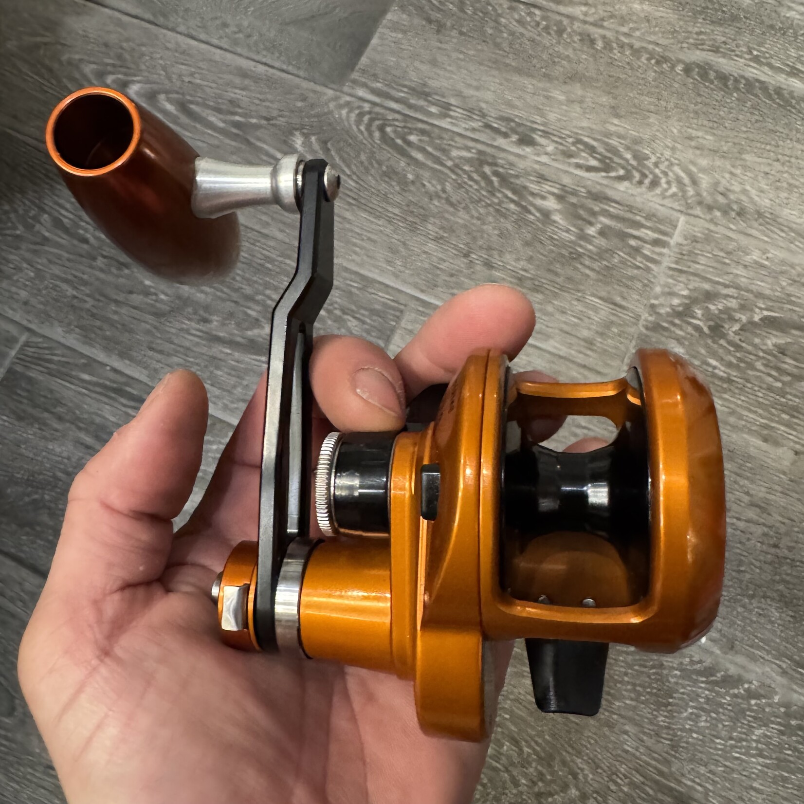 Accurate Accurate Valiant VT2 Burnt Orange/Black
