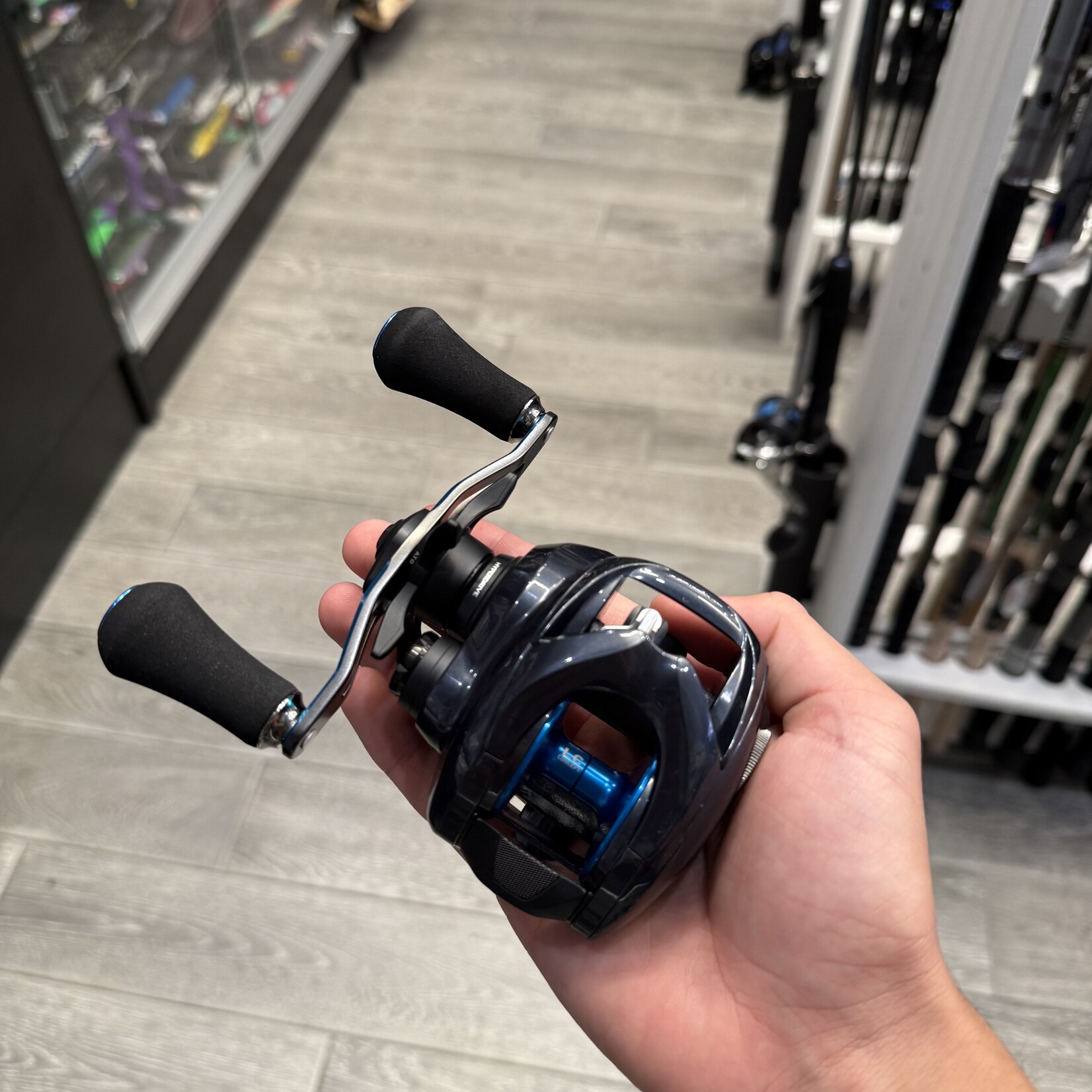 Daiwa Daiwa Coastal TW 200  Baitcaster