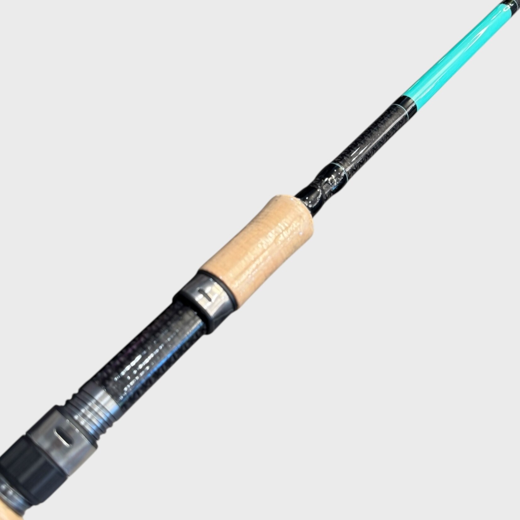 Tsunami Tsunami Carbon Shield  III Titanium Series Spin Rod
