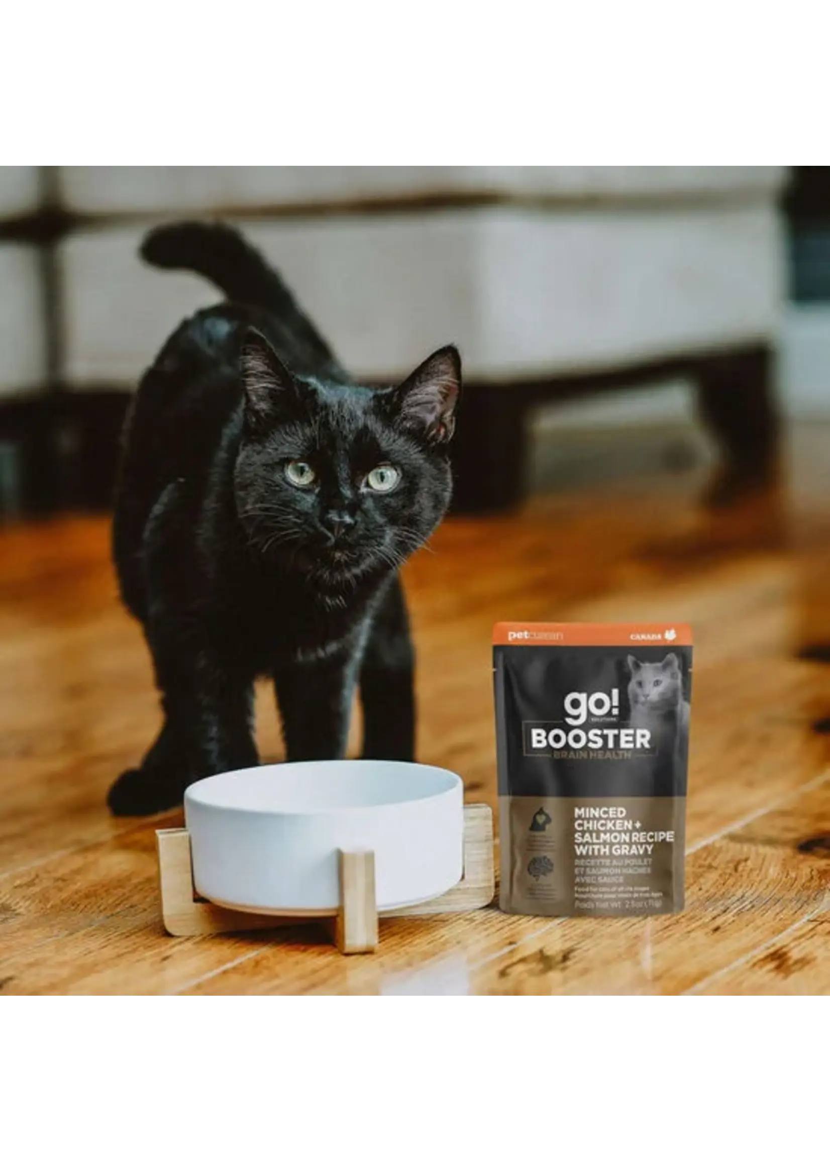 GO! SOLUTIONS GO BOOSTER CHAT SANTÉ CÉRÉBRALE POULET ET SAUMON HACHÉ AVEC SAUCE 2.5OZ