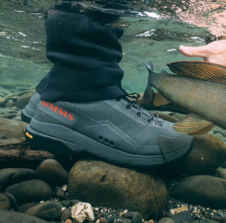 Simms M's Flyweight Boot - Vibram