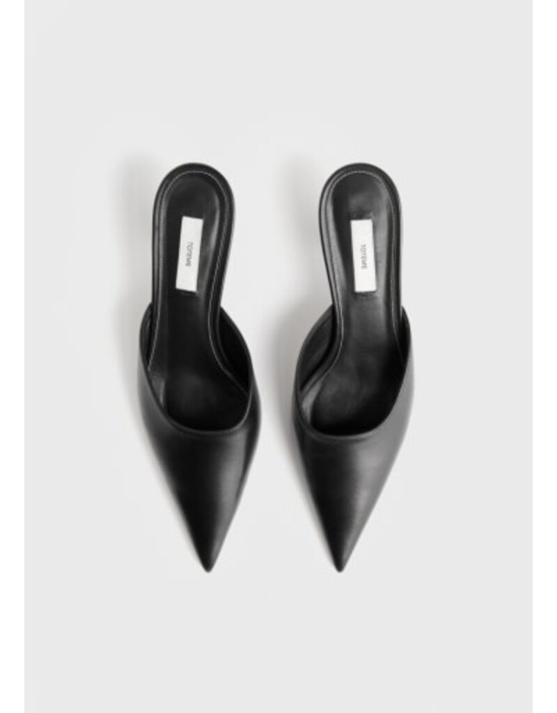 Toteme Sharp nappa mules