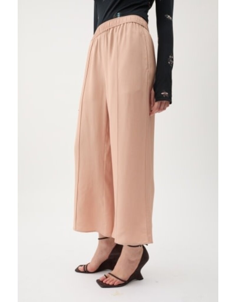 Rodebjer Ezra Crop