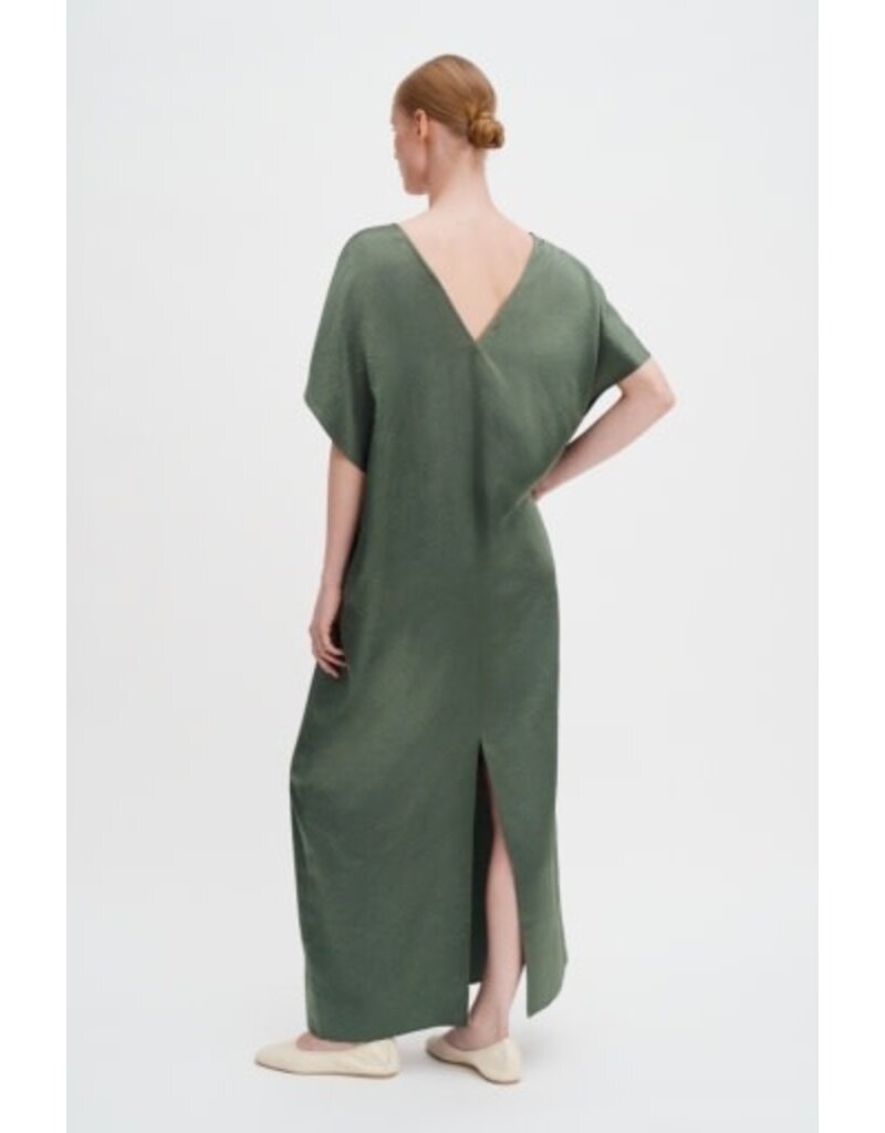 Filippa K V-Neck Crinkle Kaftan