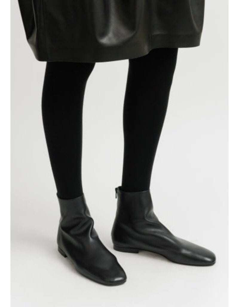 Toteme Contour nappa boots