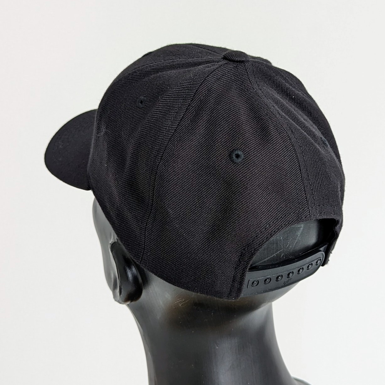 S3 S3 SNAPBACK BLACK