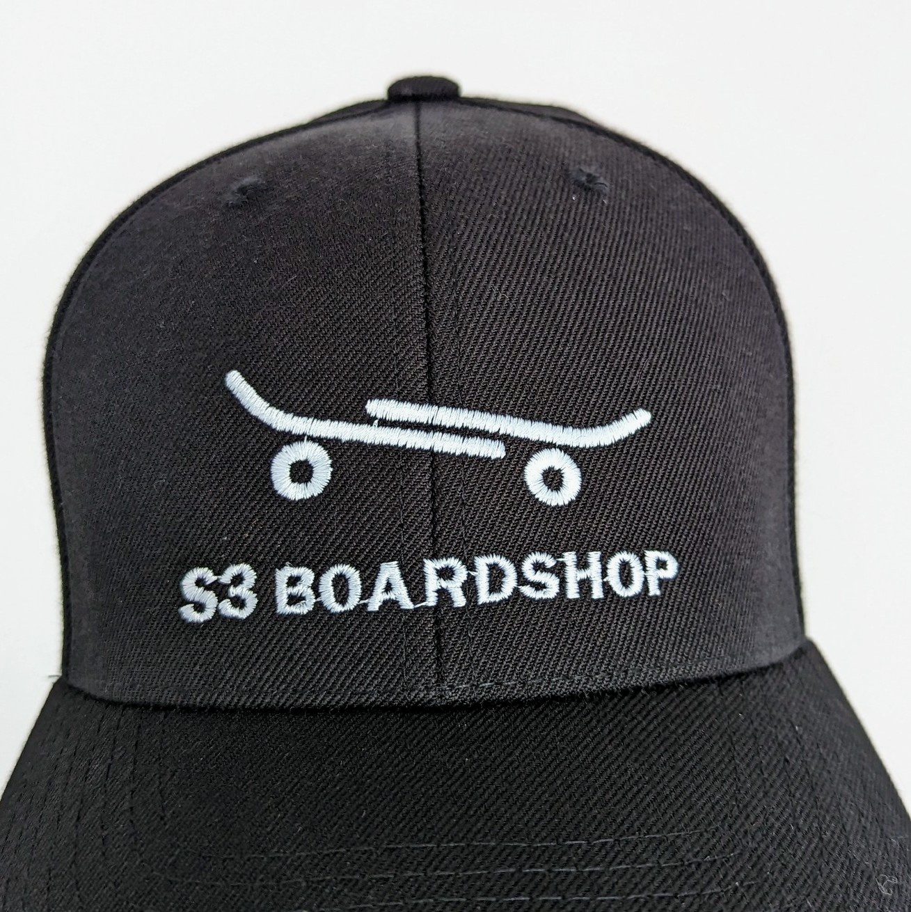 S3 S3 SNAPBACK BLACK
