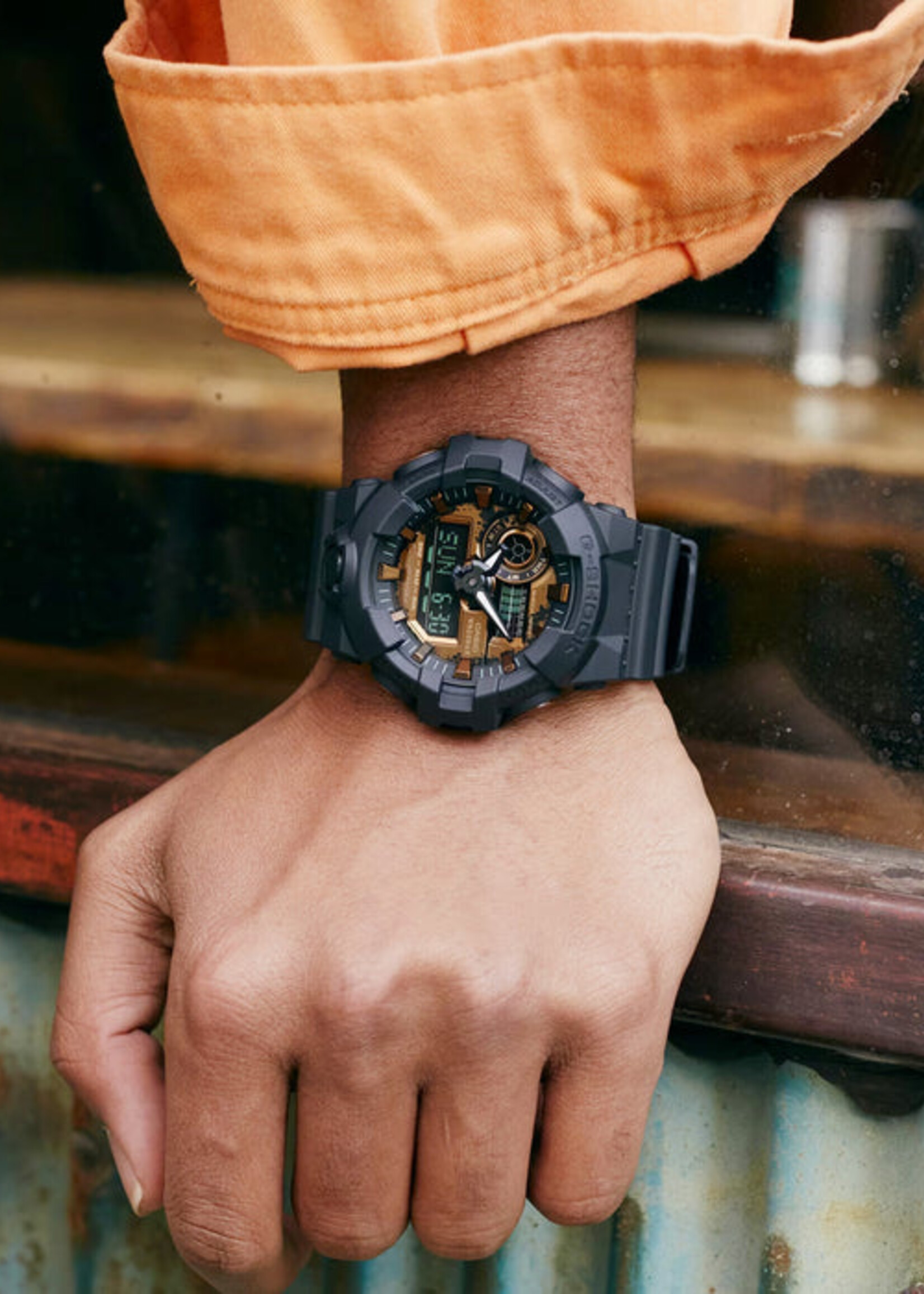 CASIO G-SHOCK GA-700RC BLK/GLD