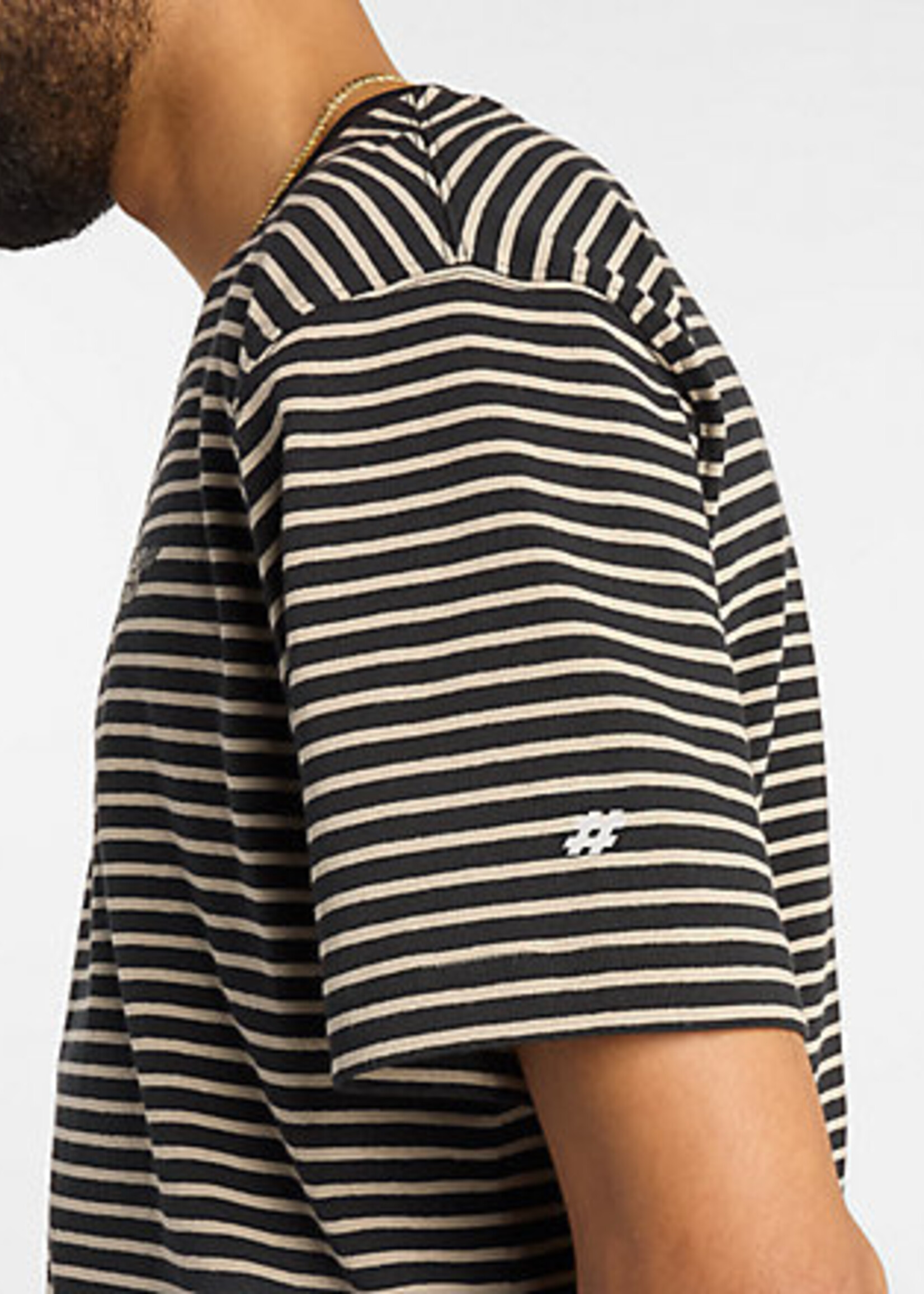 NEW BALANCE NB# THIN STRIPE TEE