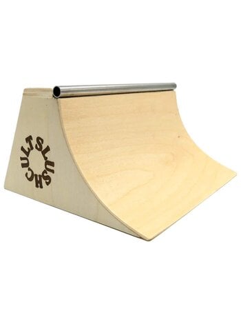 SLUSHCULT QUARTER PIPE BANK