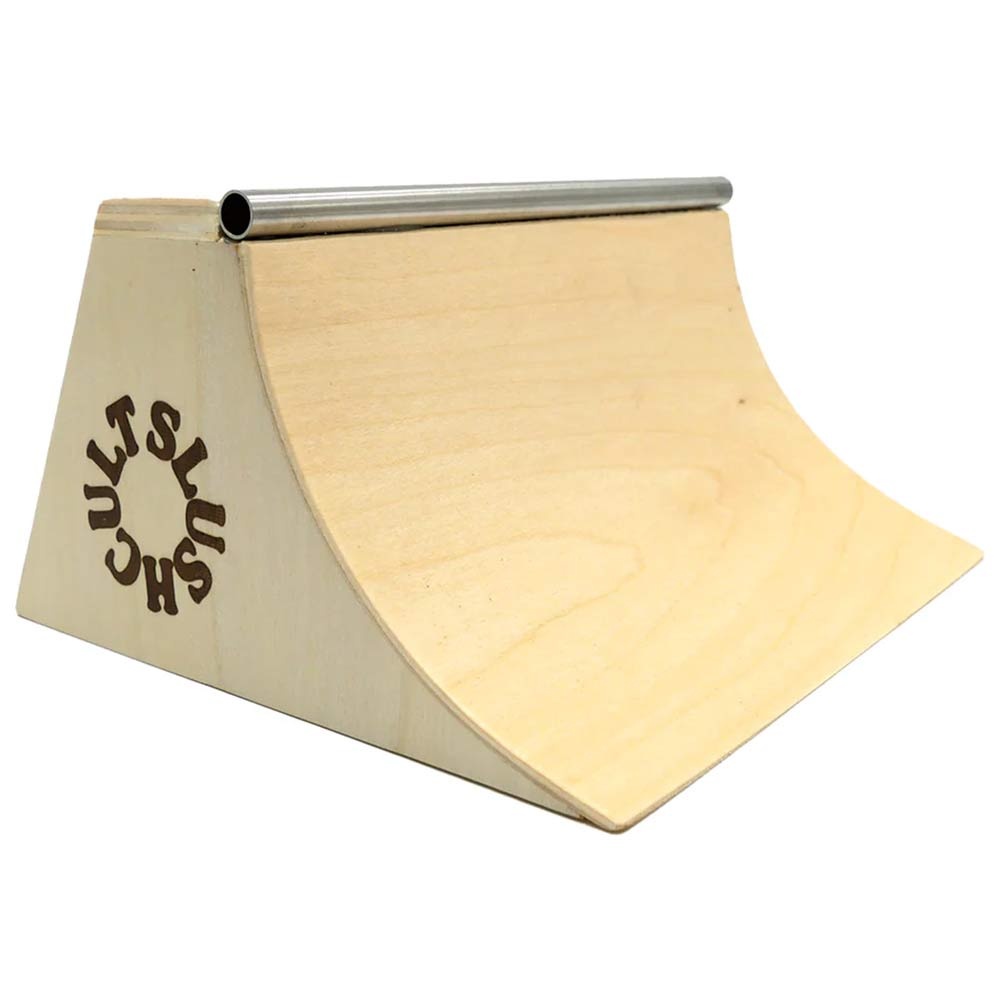 SLUSHCULT QUARTER PIPE BANK