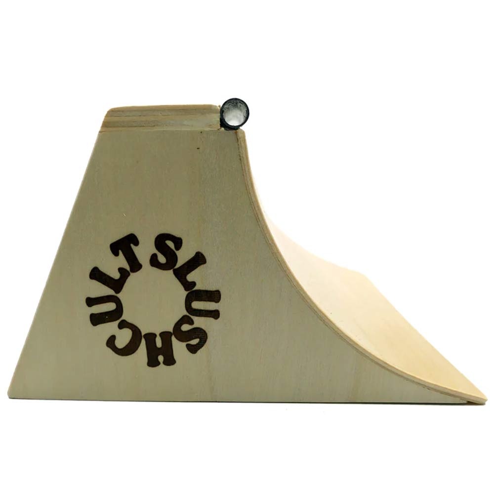 SLUSHCULT QUARTER PIPE BANK