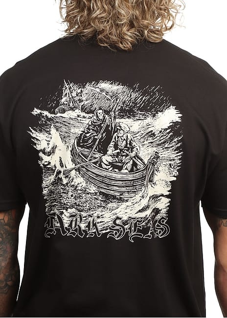 DARK SEAS SHIPWRECK TEE