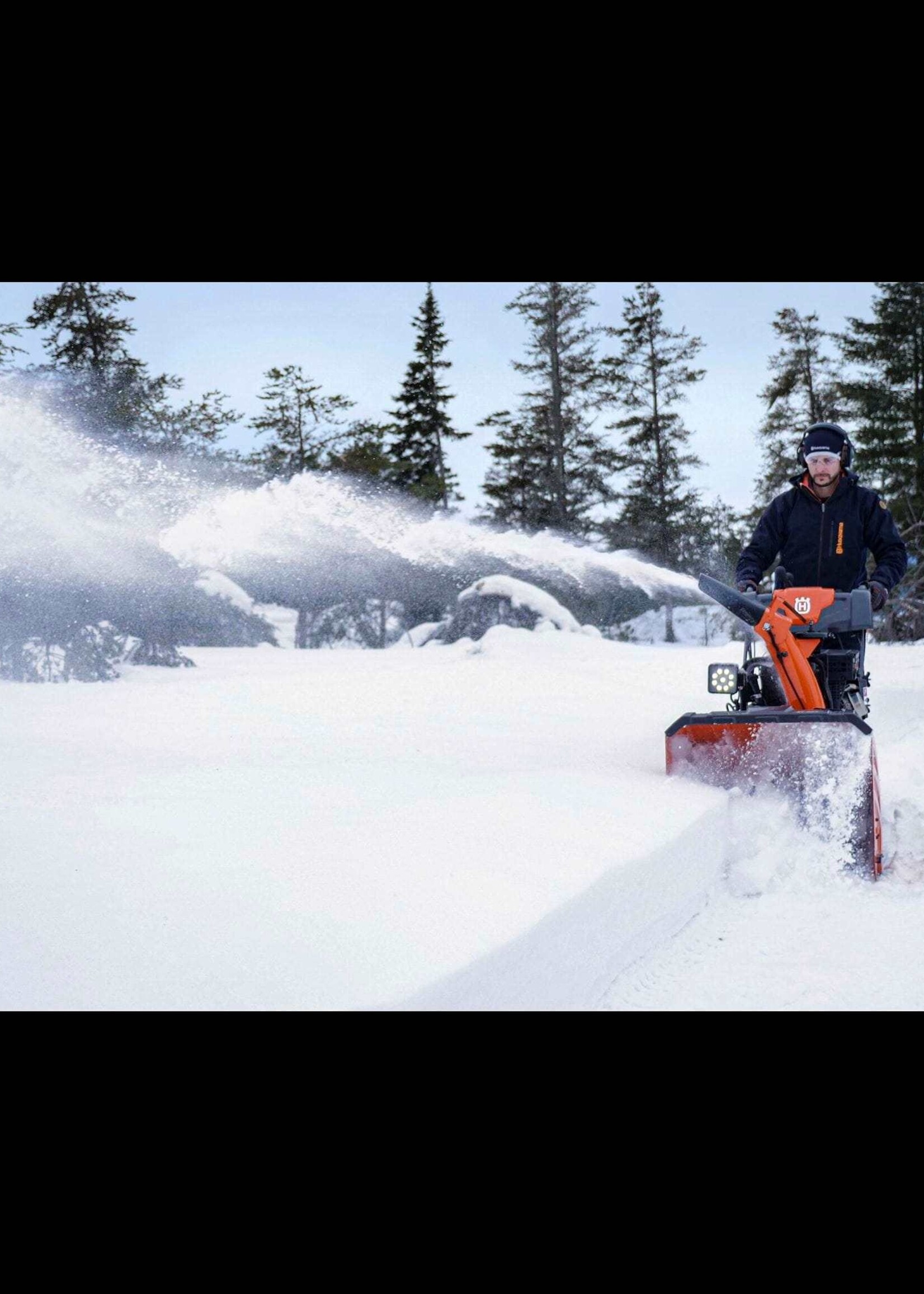 Husqvarna Souffleuse ST327