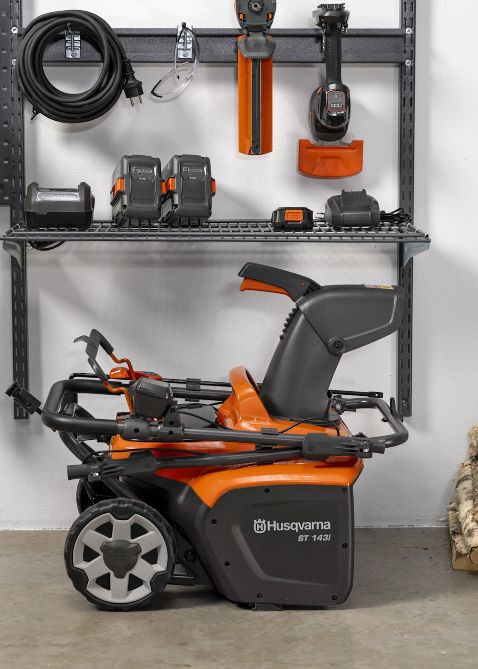 Husqvarna Souffleuse 1 phase ST143i (outil seul)