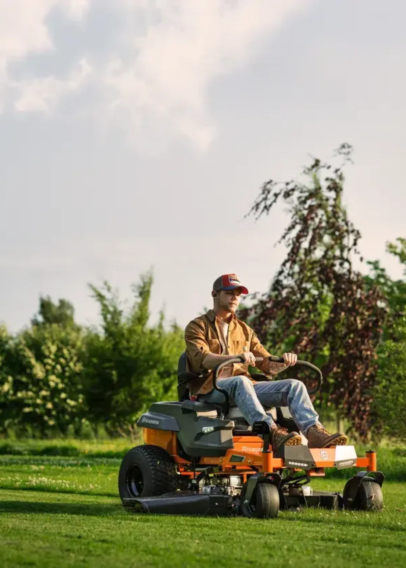 Husqvarna Husqvarna Z245i – Tondeuse Zéro-Turn à batterie 42 po