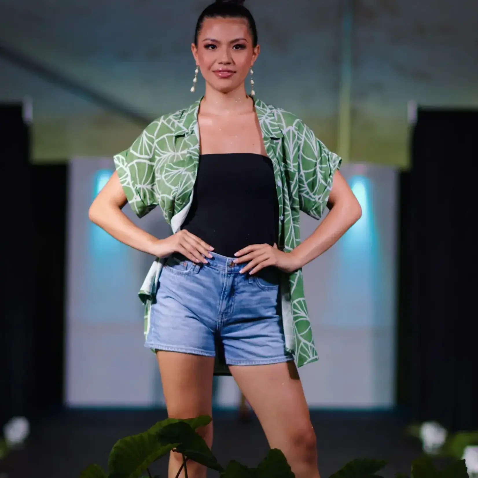 Kalo Kini Kalo Kini: Aloha Wahine Top