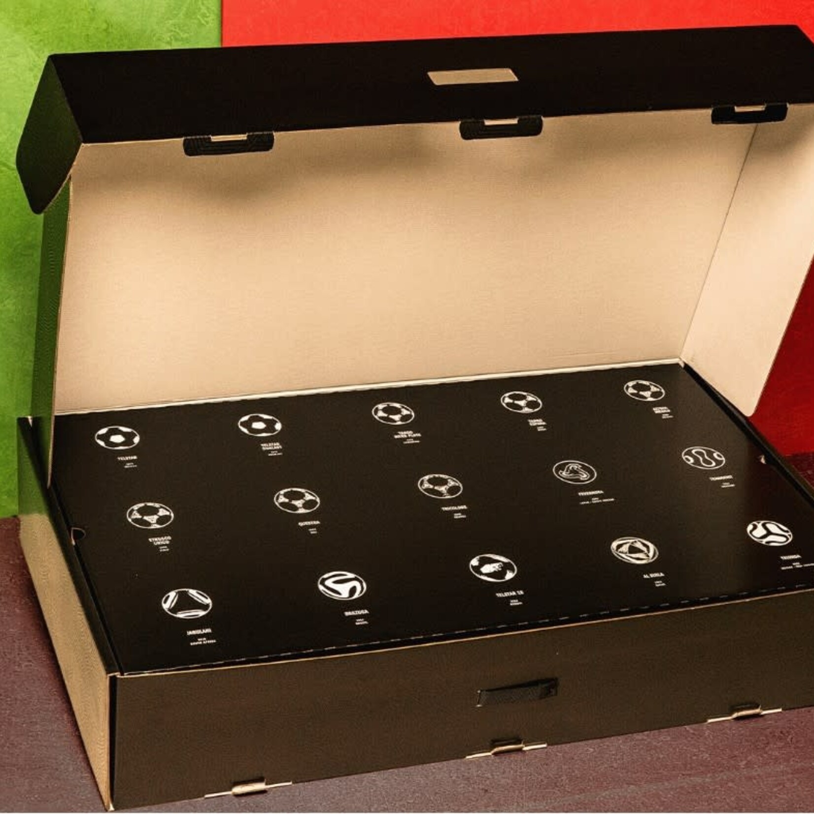 Adidas Adidas FIFA World Cup 26 Historical Ball Set (Pro) KB1812