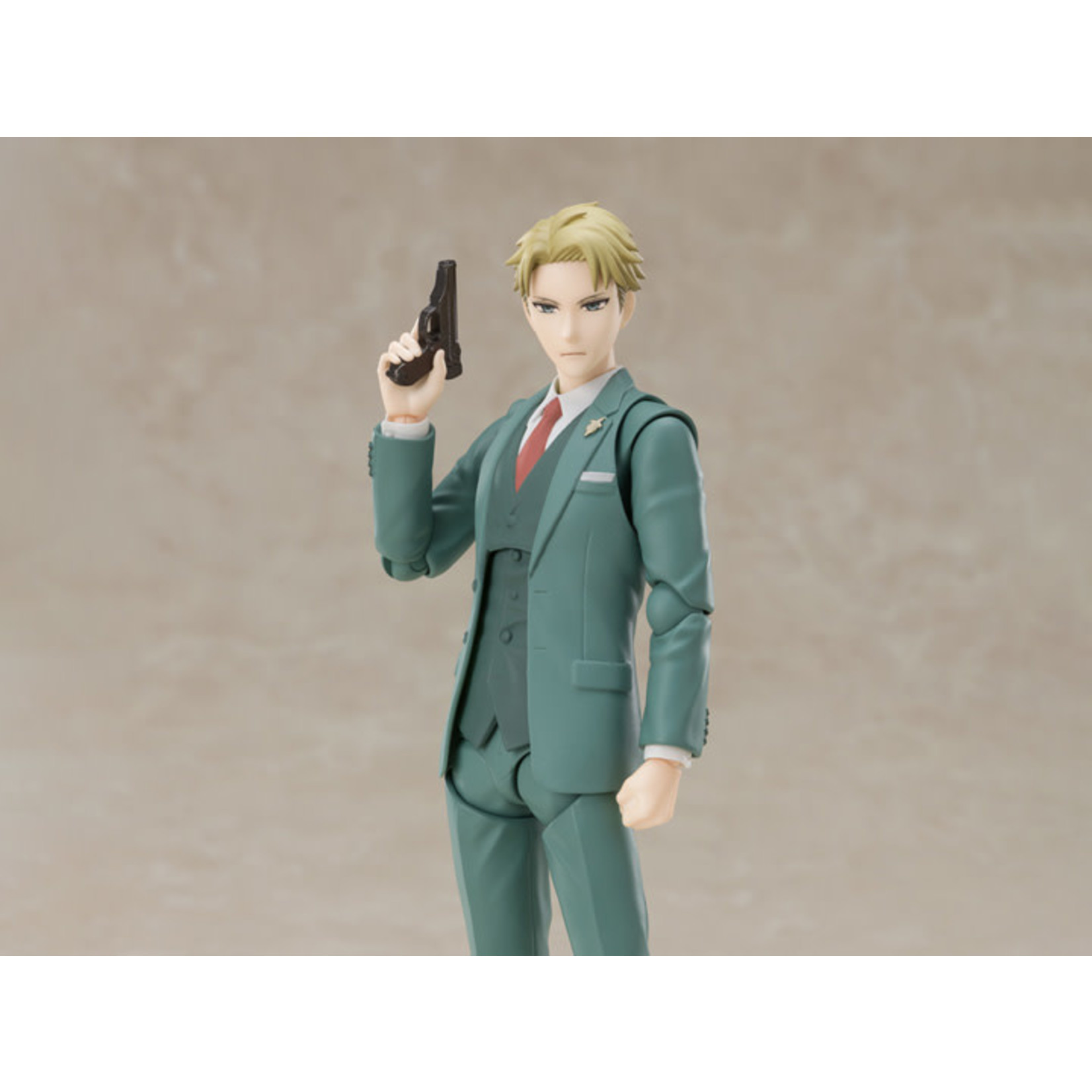 Loid Forger  SH Figuarts