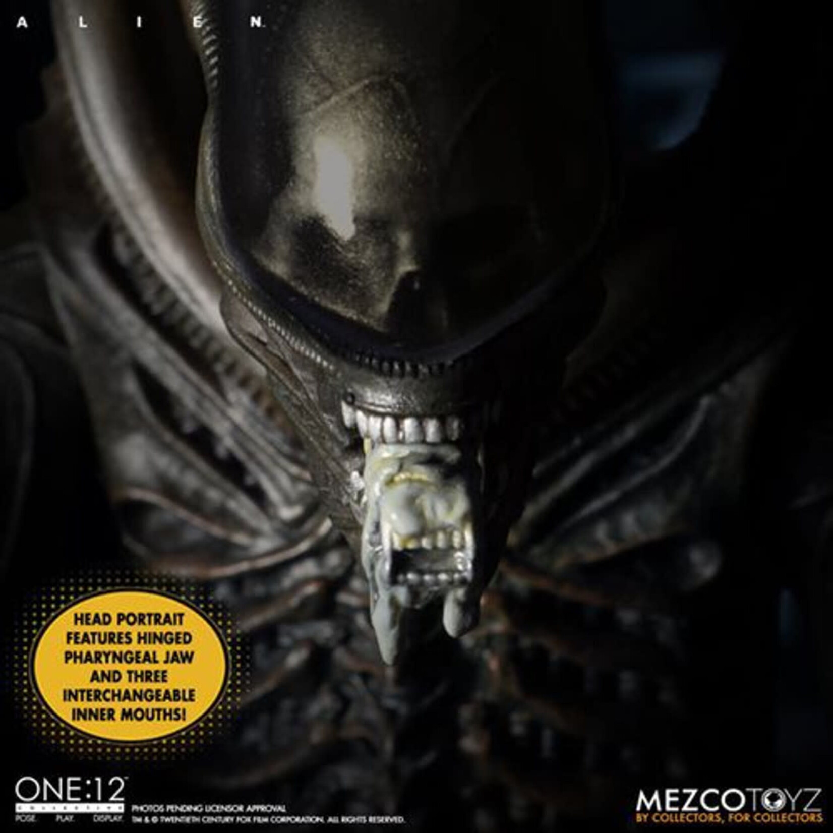 Mezco Toys Xenomorph Alien Deluxe Edition One-12 Collective