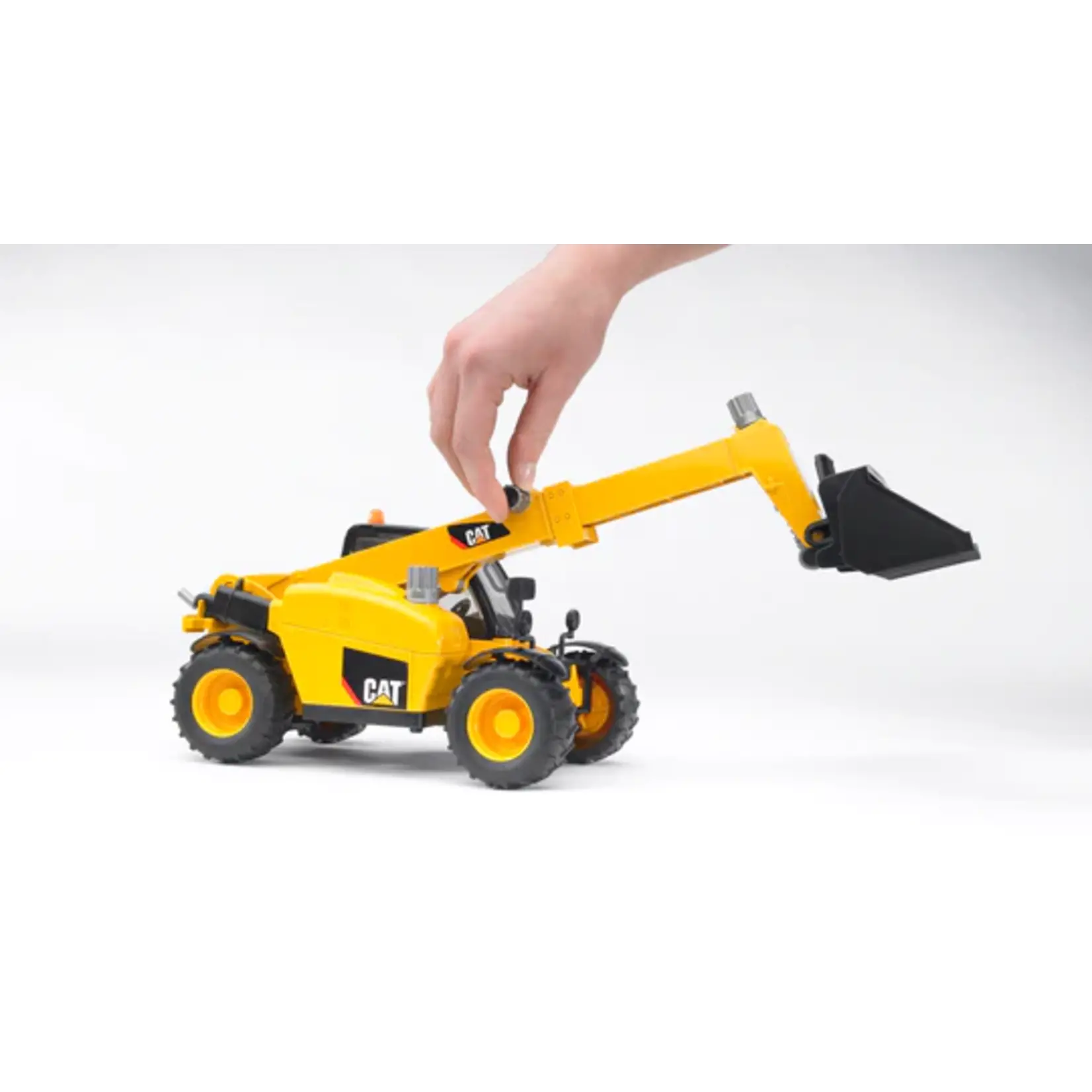CAT Telehandler 1:16 Scale Construction Toy by Bruder