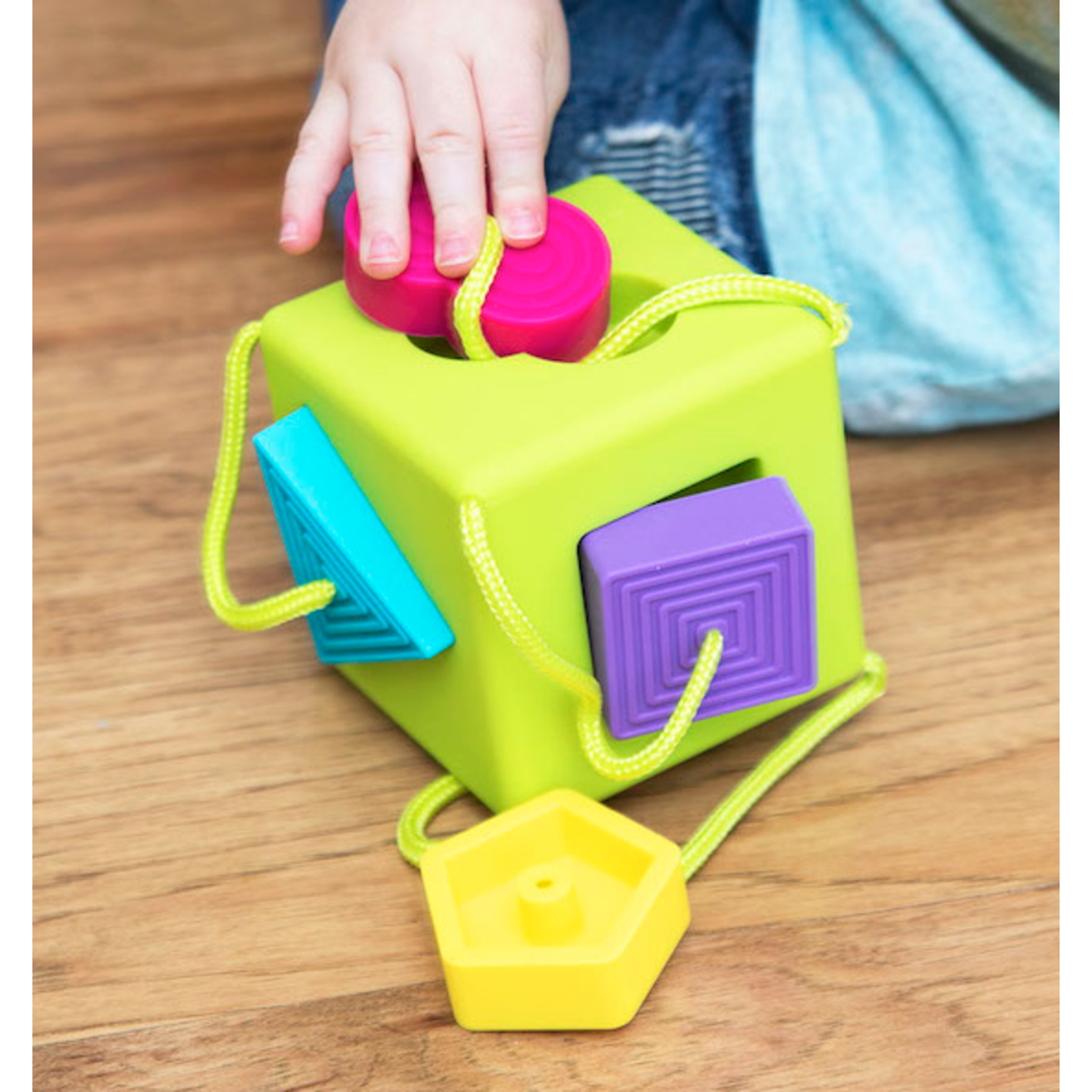 OombeeCube