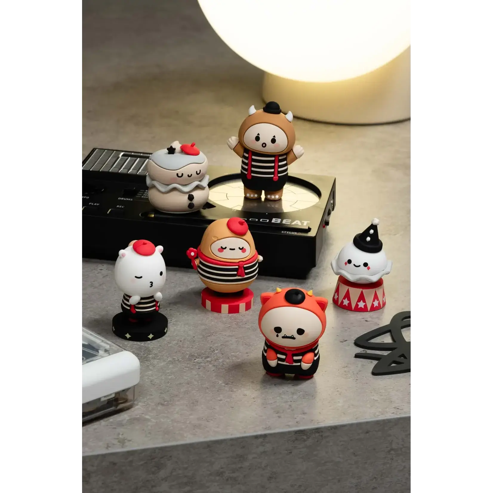 Smoko Friends: Mimes Surprise Figure