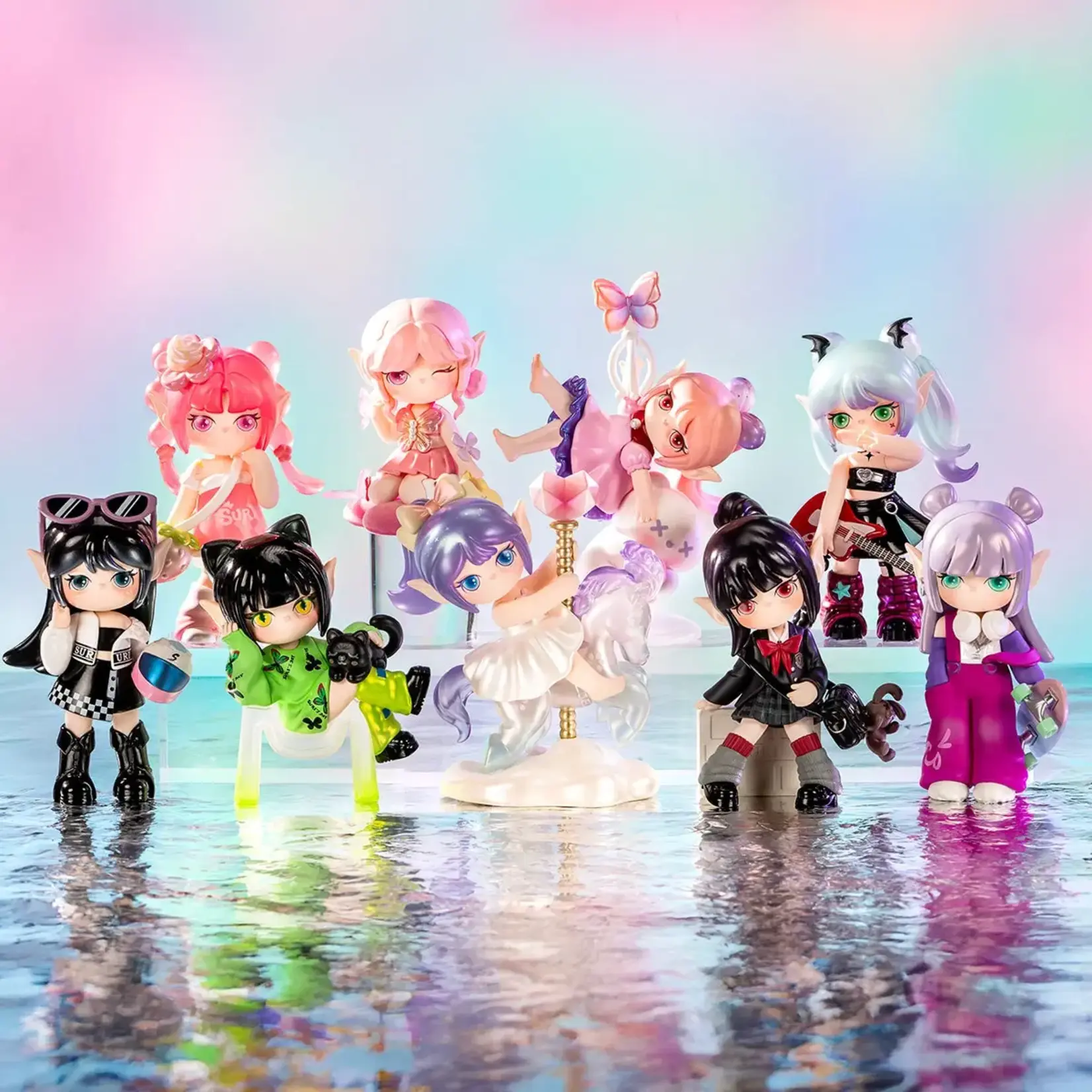 Suri's Colorful Girls Surprise Figures