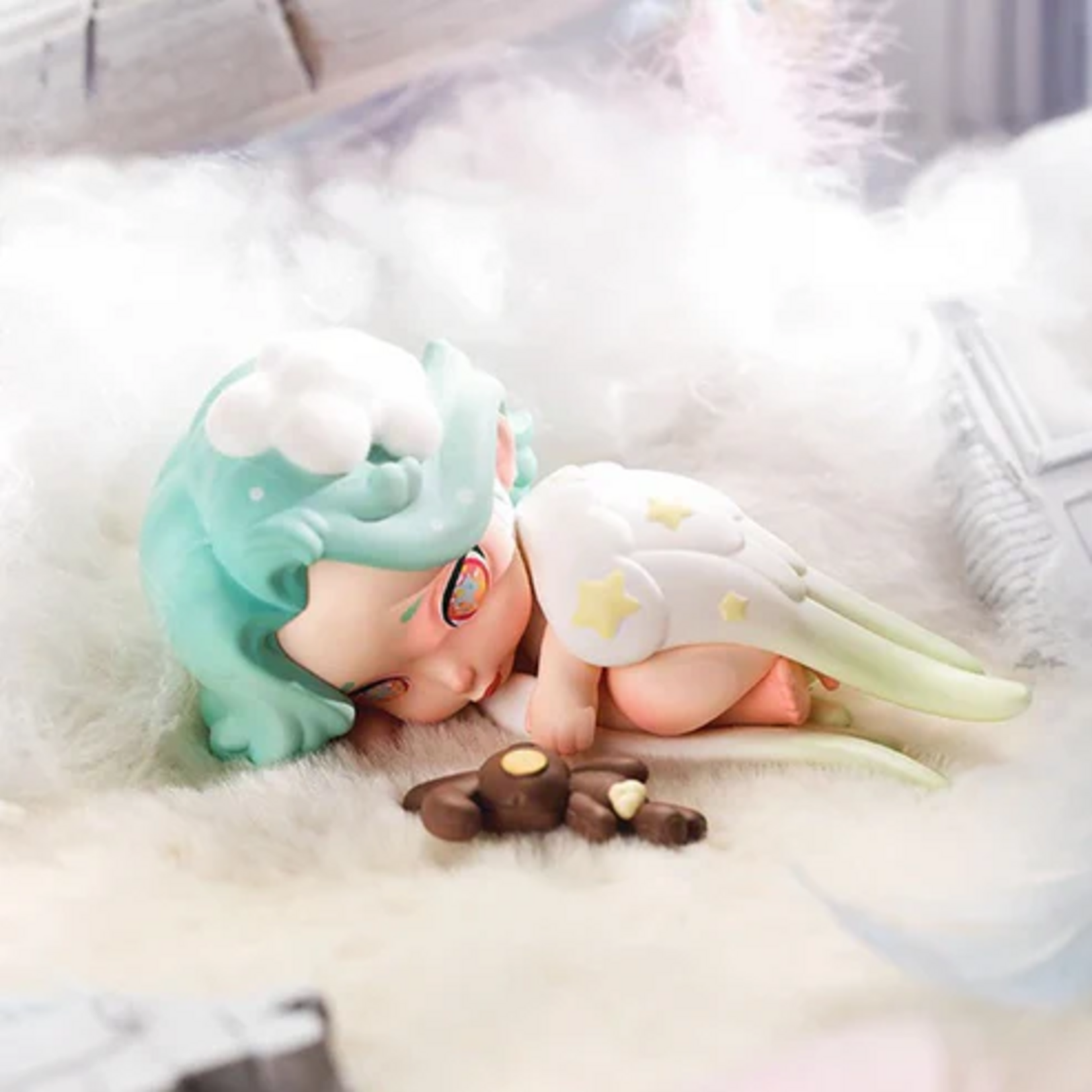 Laura: Mood Hues Series Surprise Figures