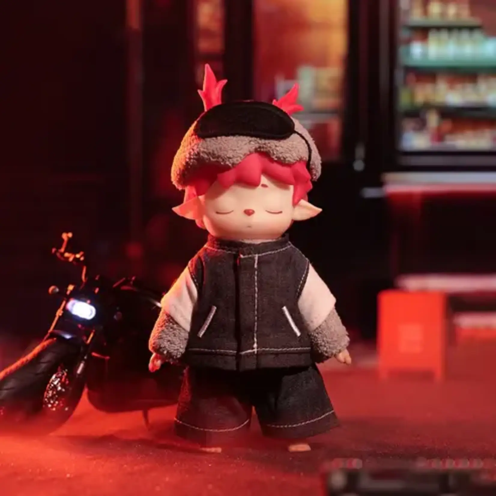 HEYONE MIMI'S CITYWALK SERIES Surprise Vinyl Plush Pendant