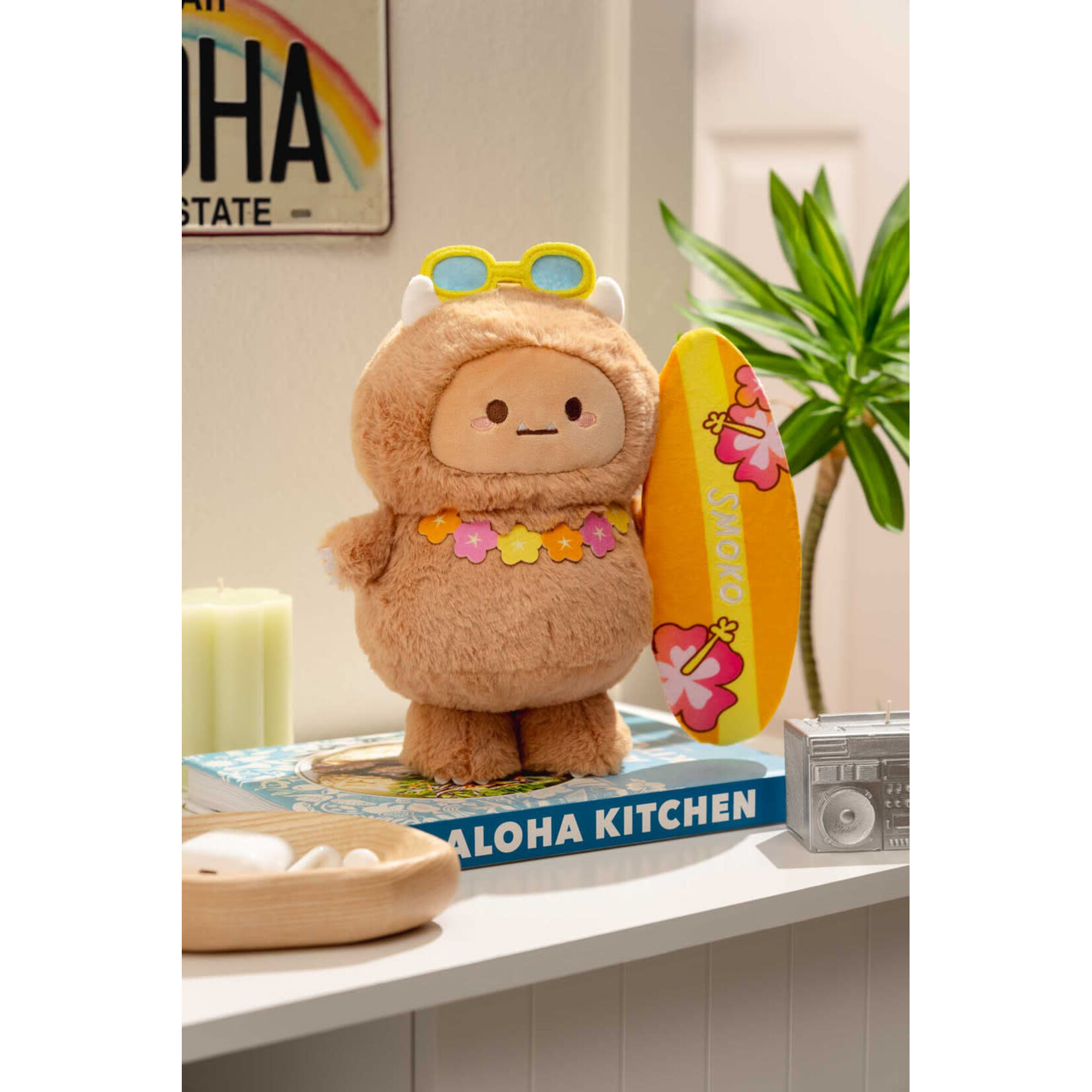 Surfer Hank Yeti Midi Mochi Plush