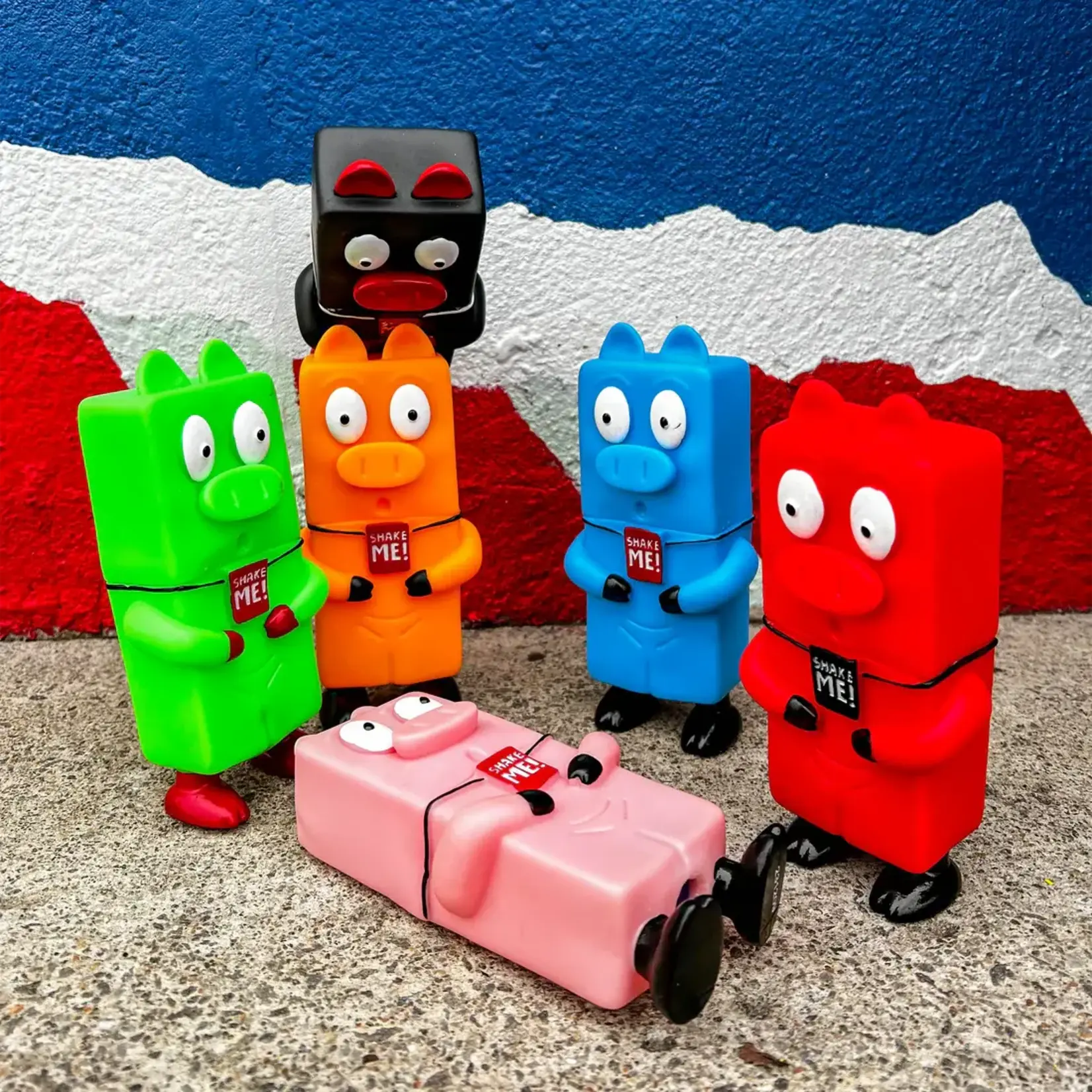 Shake Me Piggy Novelty Toy