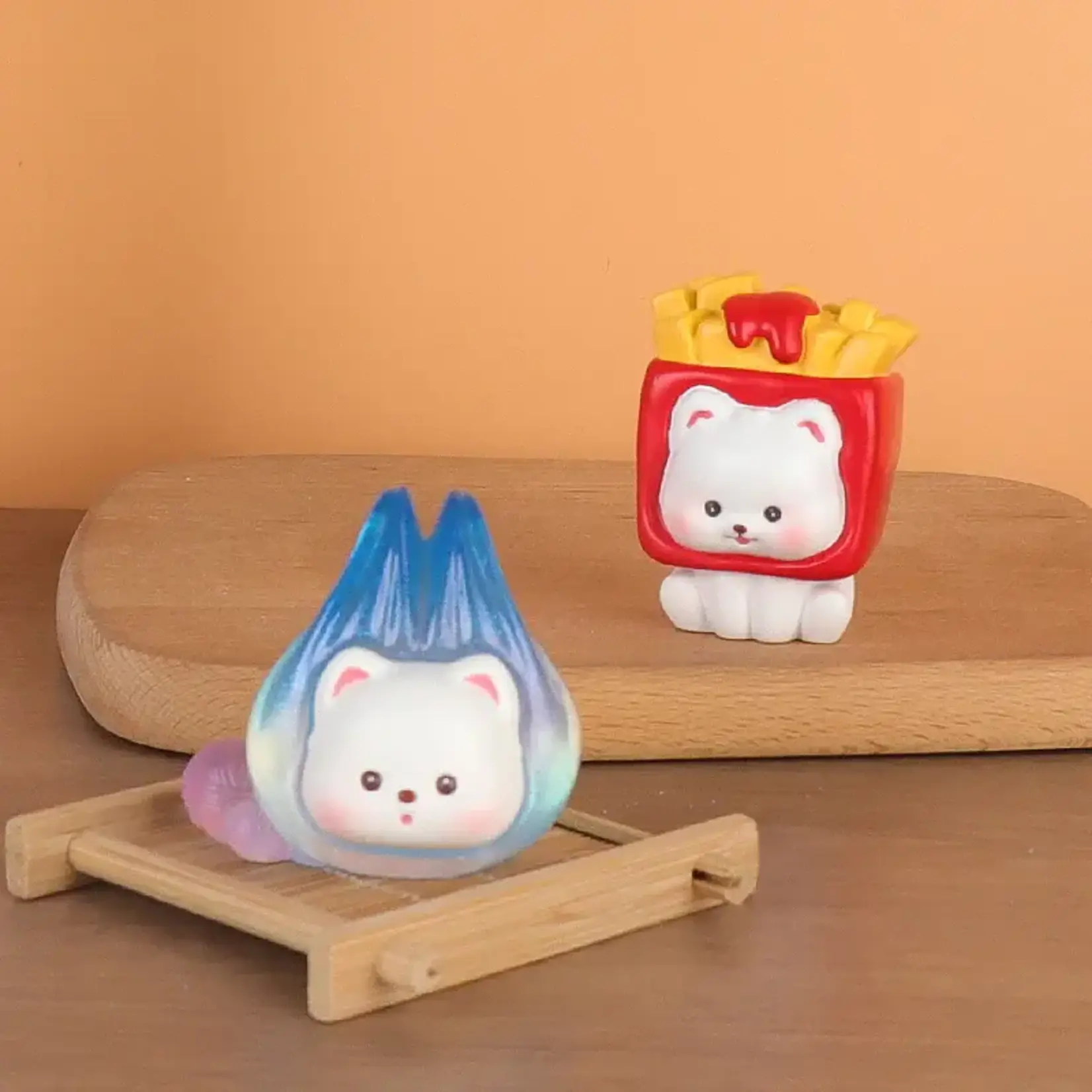 Puppy Living Surprise Figure