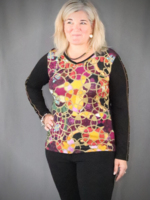 Dolcezza Dolcezza Vneck Top with Rivets on Sleeve