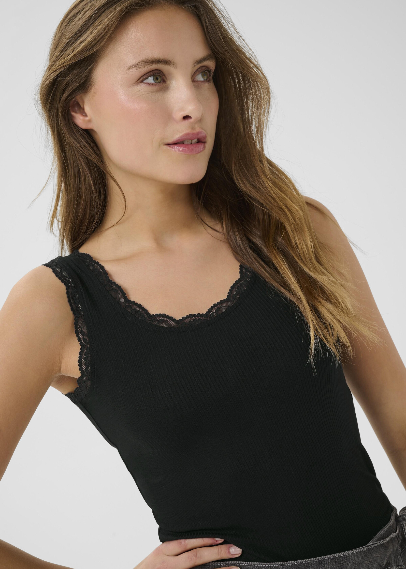 Kaffe Kaffe Omi Lace Trim Tank