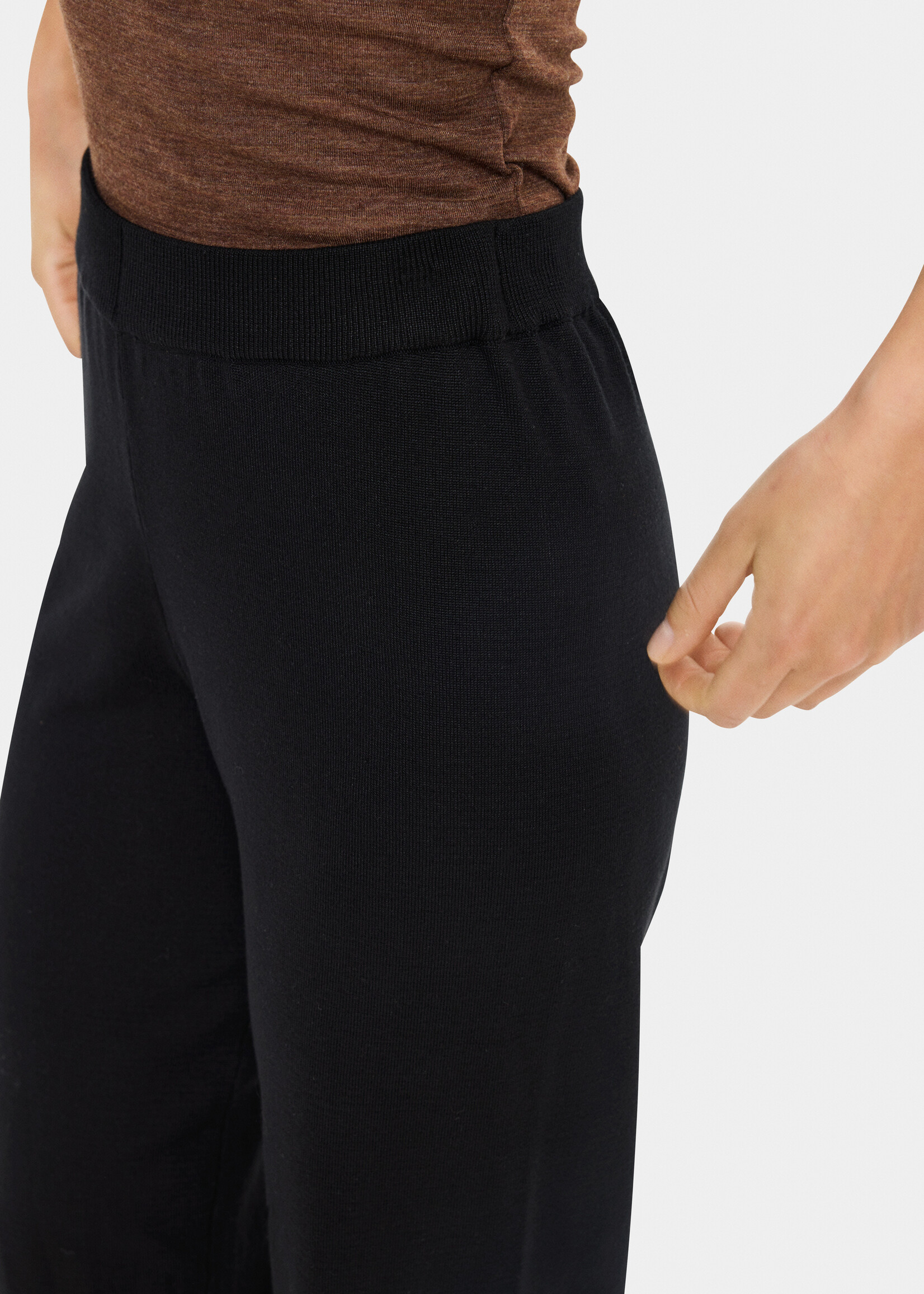 Saint Tropez Saint Tropez Mila Pull On Knit Pant