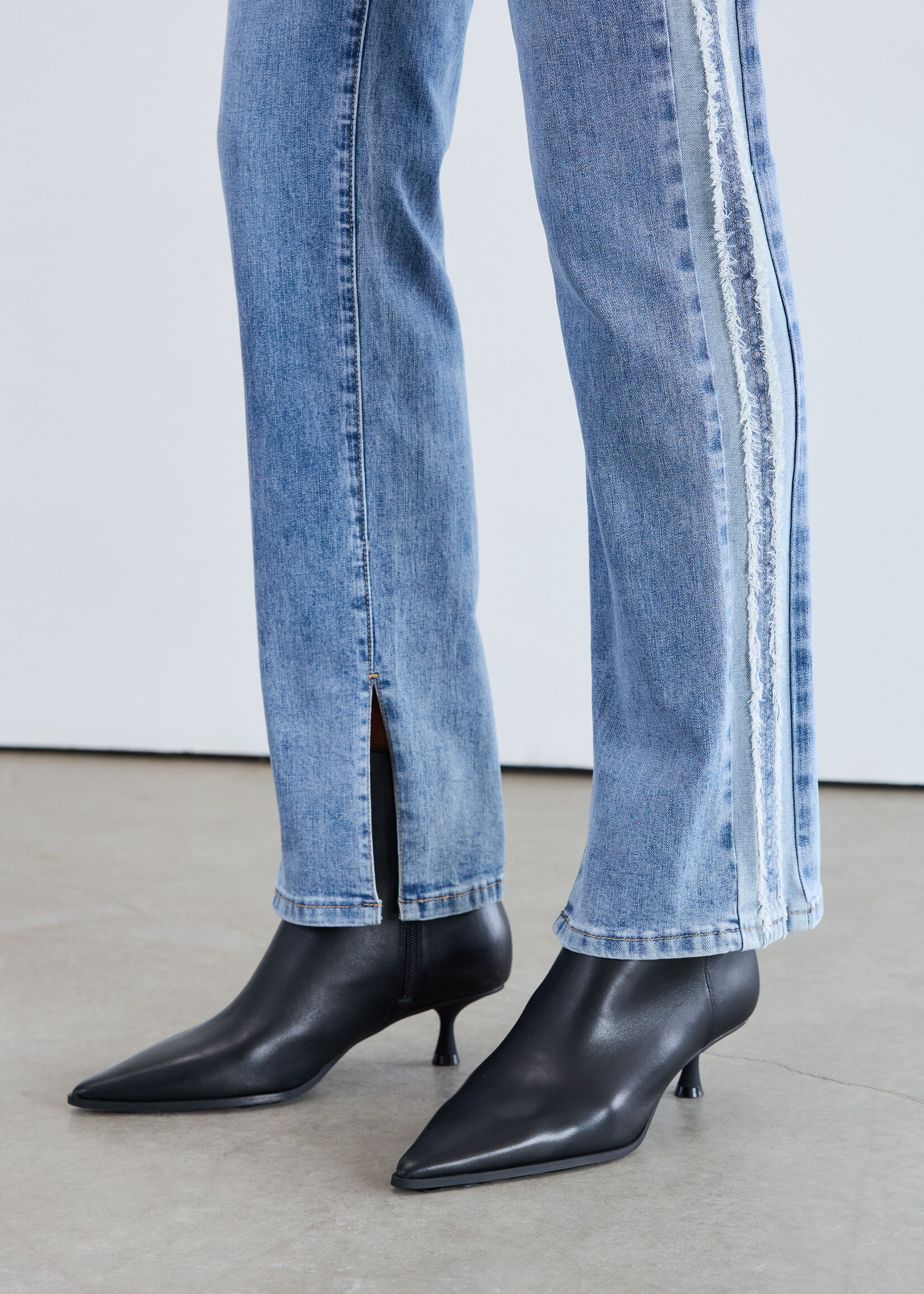 French Dressing Jeans FDJ Frayed Side Detail Suzanne Straight Leg Jean
