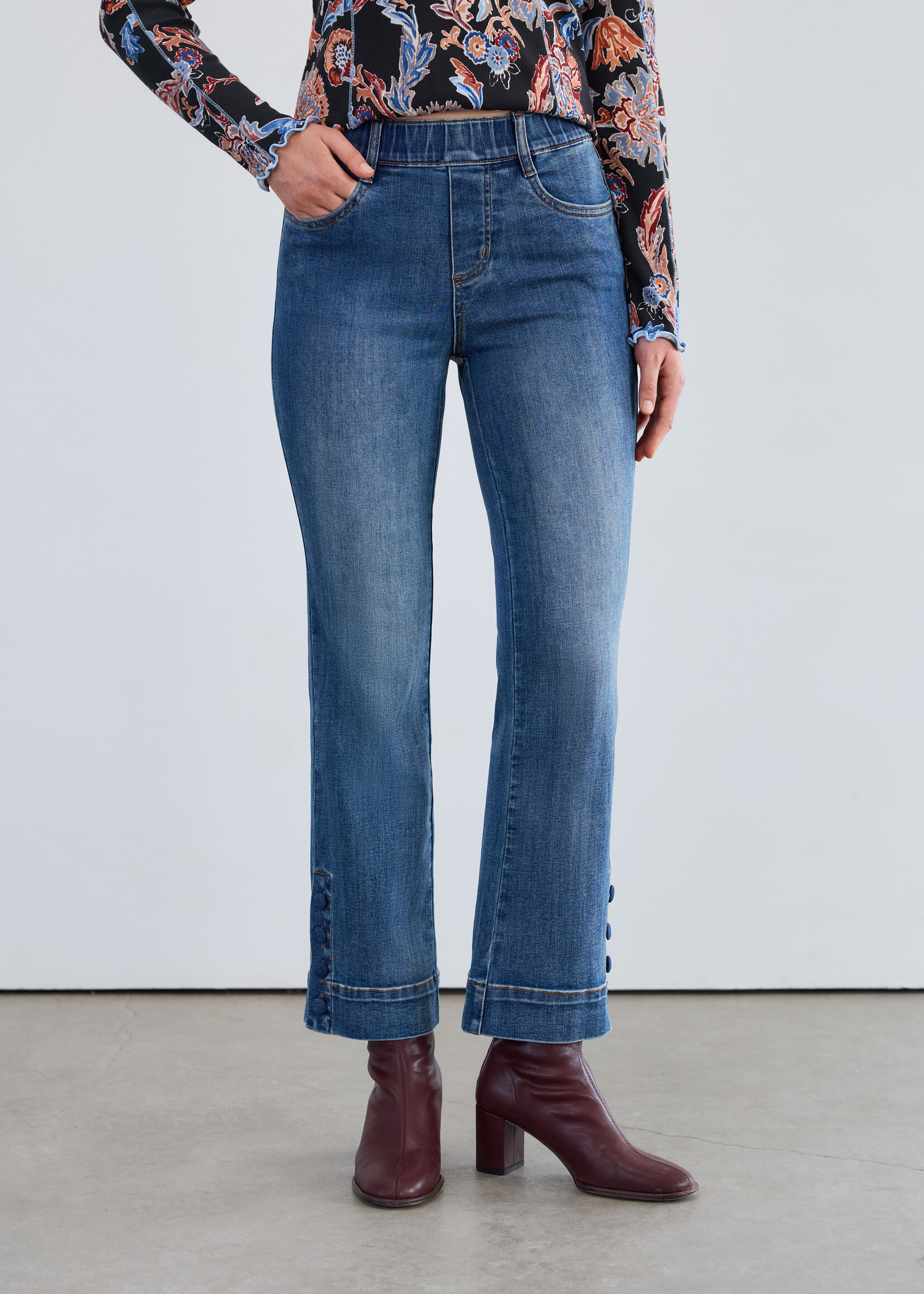 French Dressing Jeans FDJ Buttons At Hem Pull On Ankle Jean