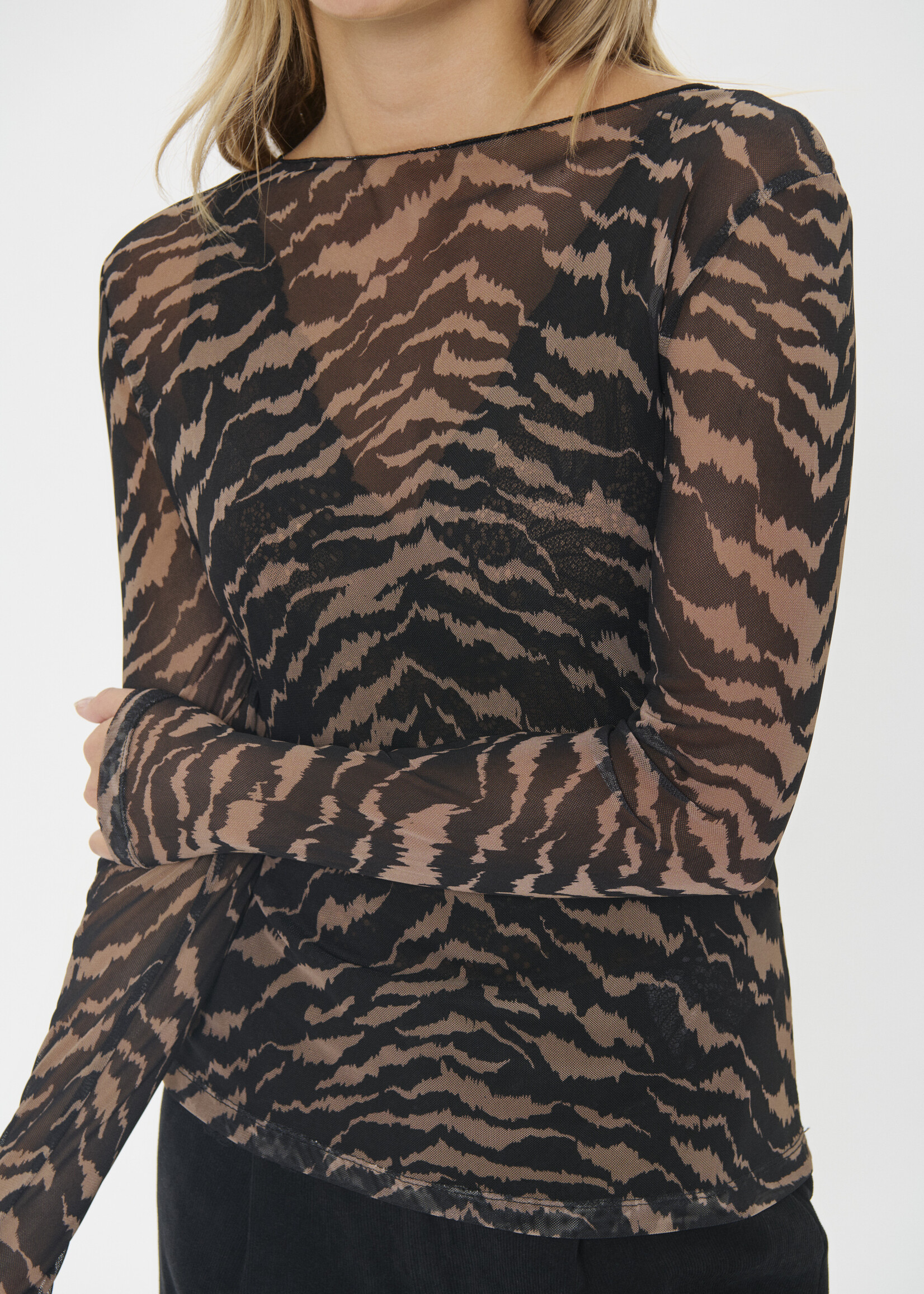 Saint Tropez Saint Tropez Zulvir Sheer Animal Print Top