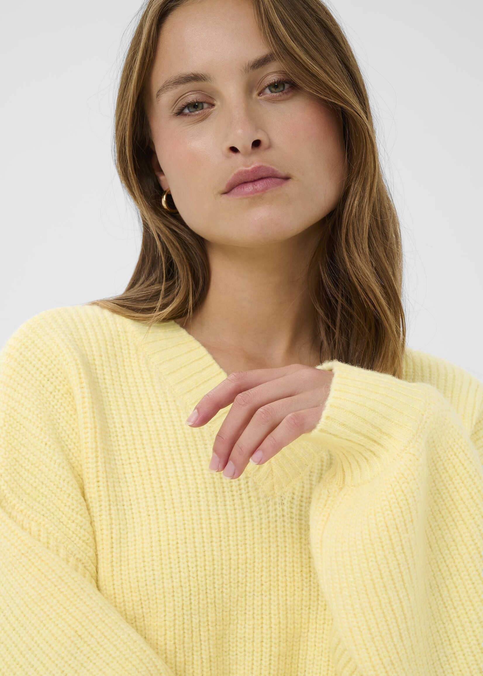 Saint Tropez Saint Tropez Ottoline VNeck Sweater