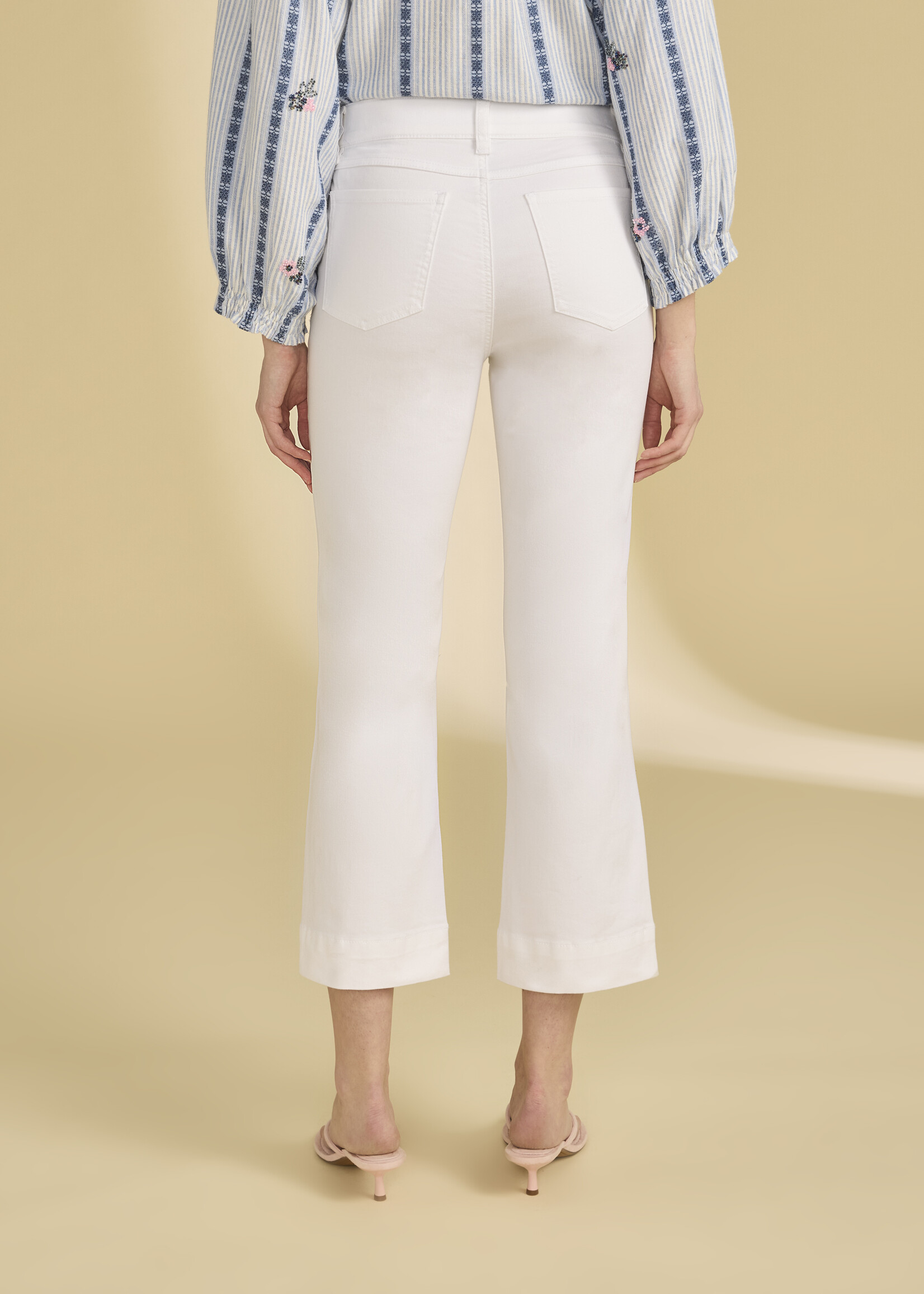 French Dressing Jeans FDJ Pull On Boot Cut Cropped Pant