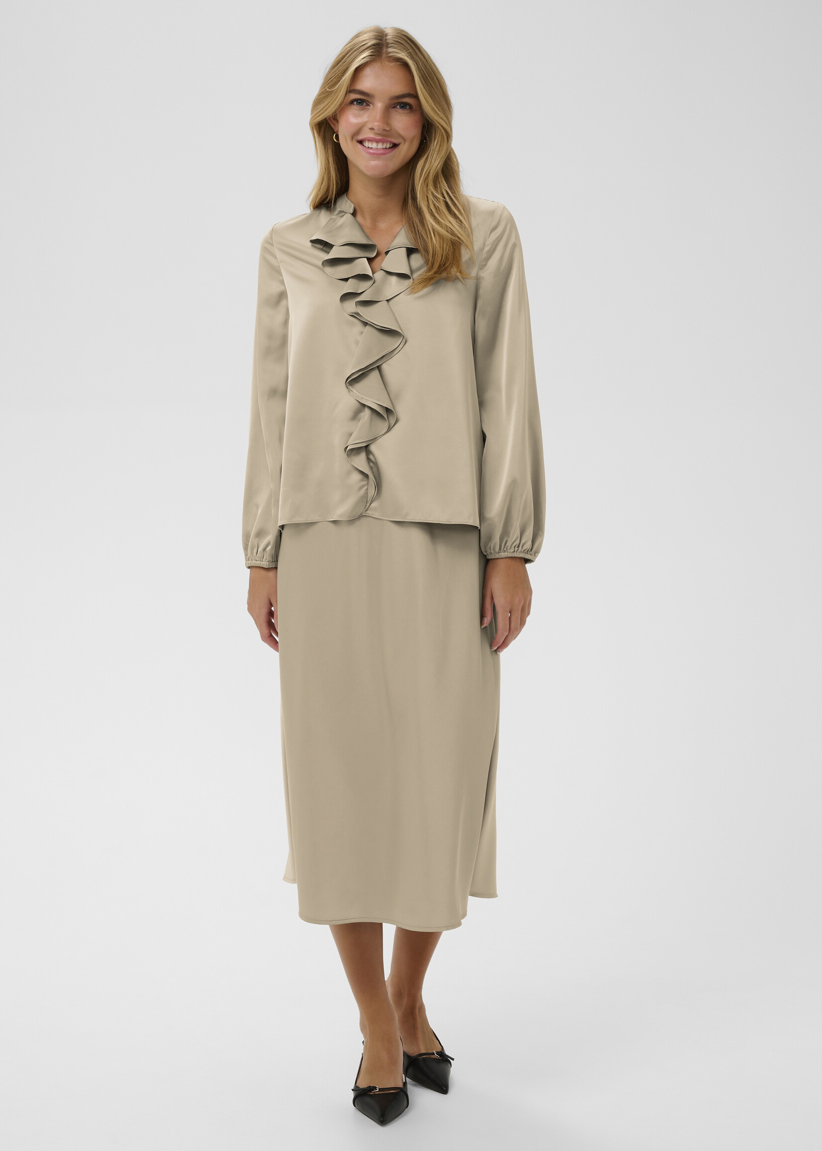 Saint Tropez Saint Tropez Satin VNeck Frill Blouse