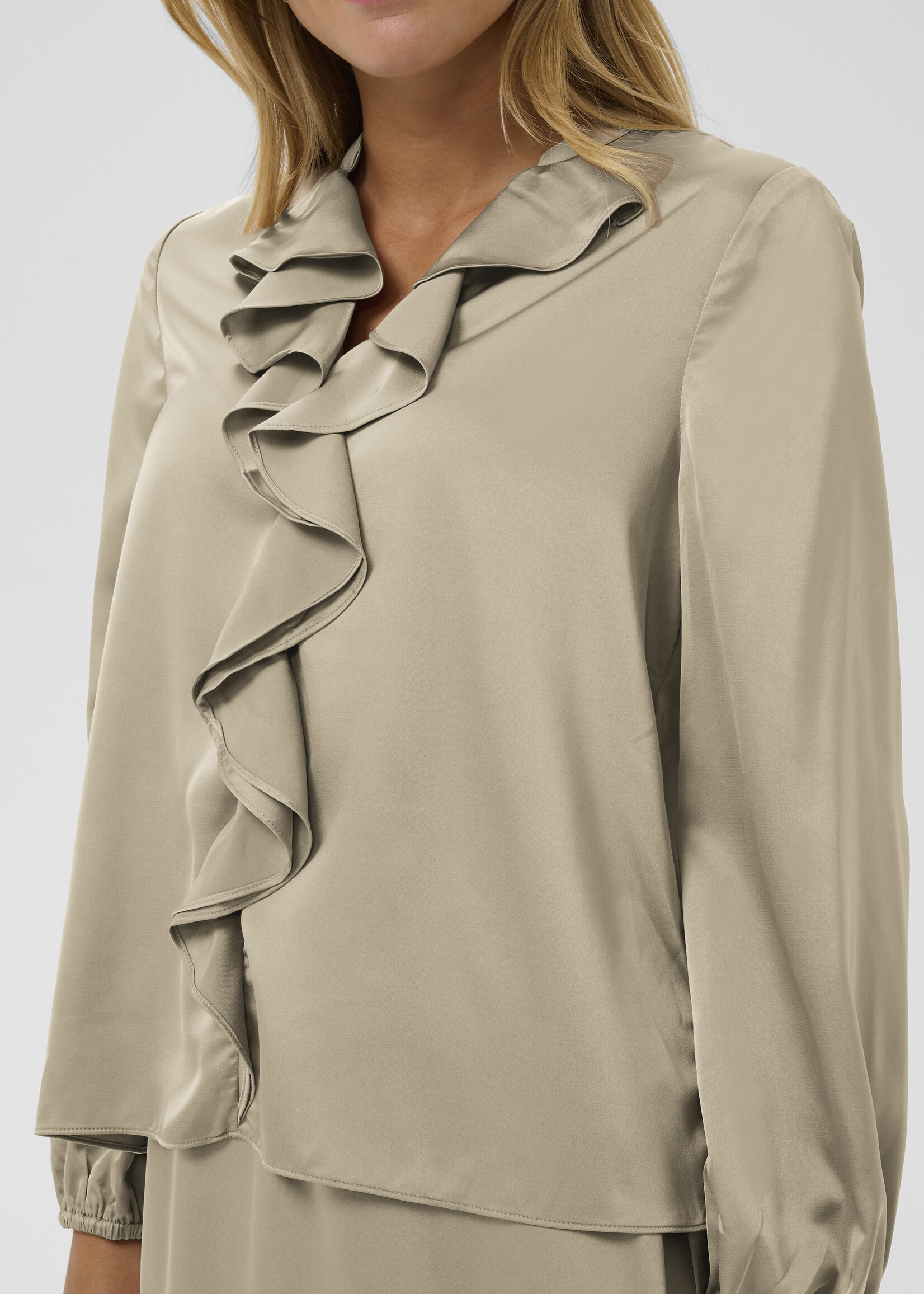 Saint Tropez Saint Tropez Satin VNeck Frill Blouse